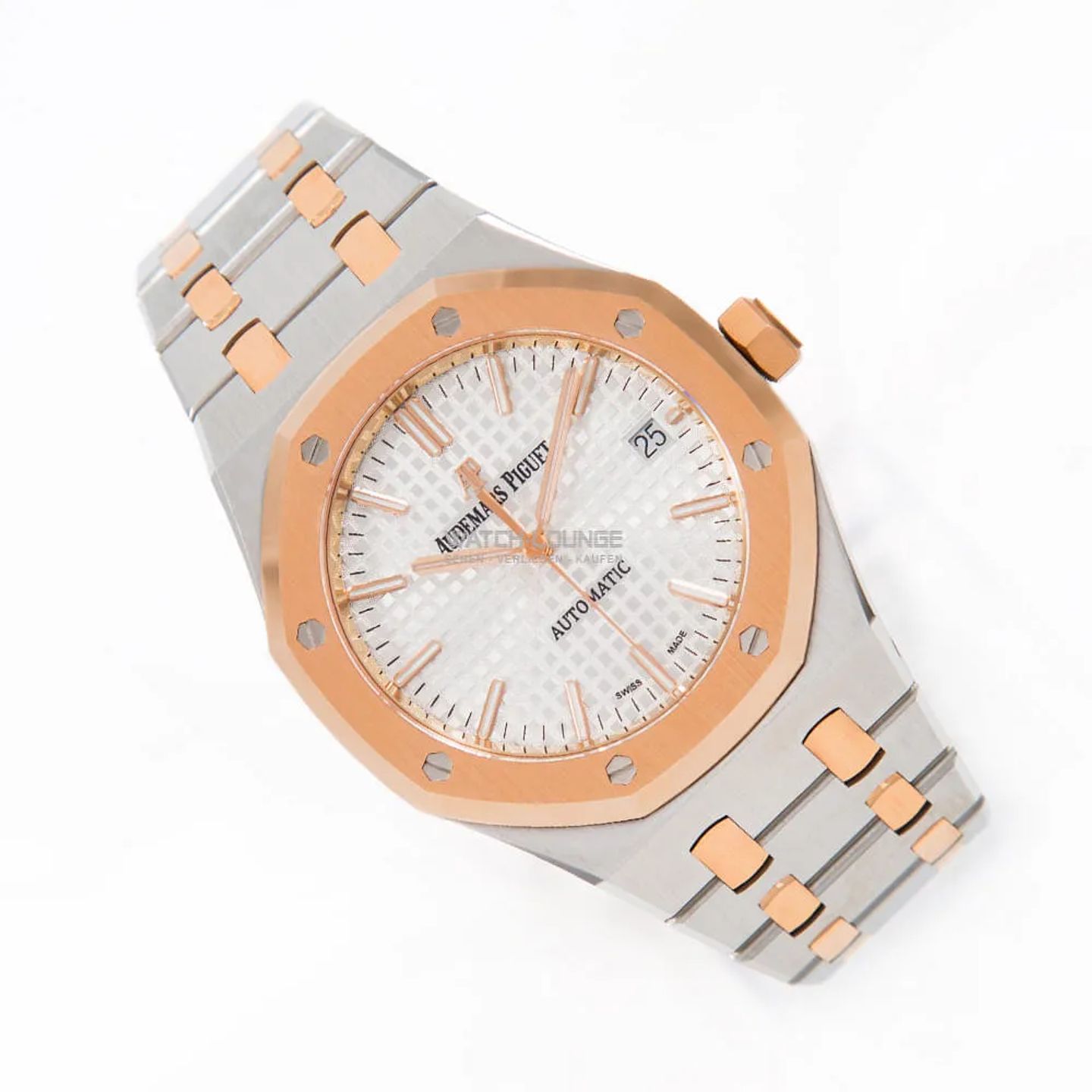 Audemars Piguet Royal Oak Selfwinding 15450SR.OO.1256SR.01 (2021) - Silver dial 37 mm Gold/Steel case (2/8)