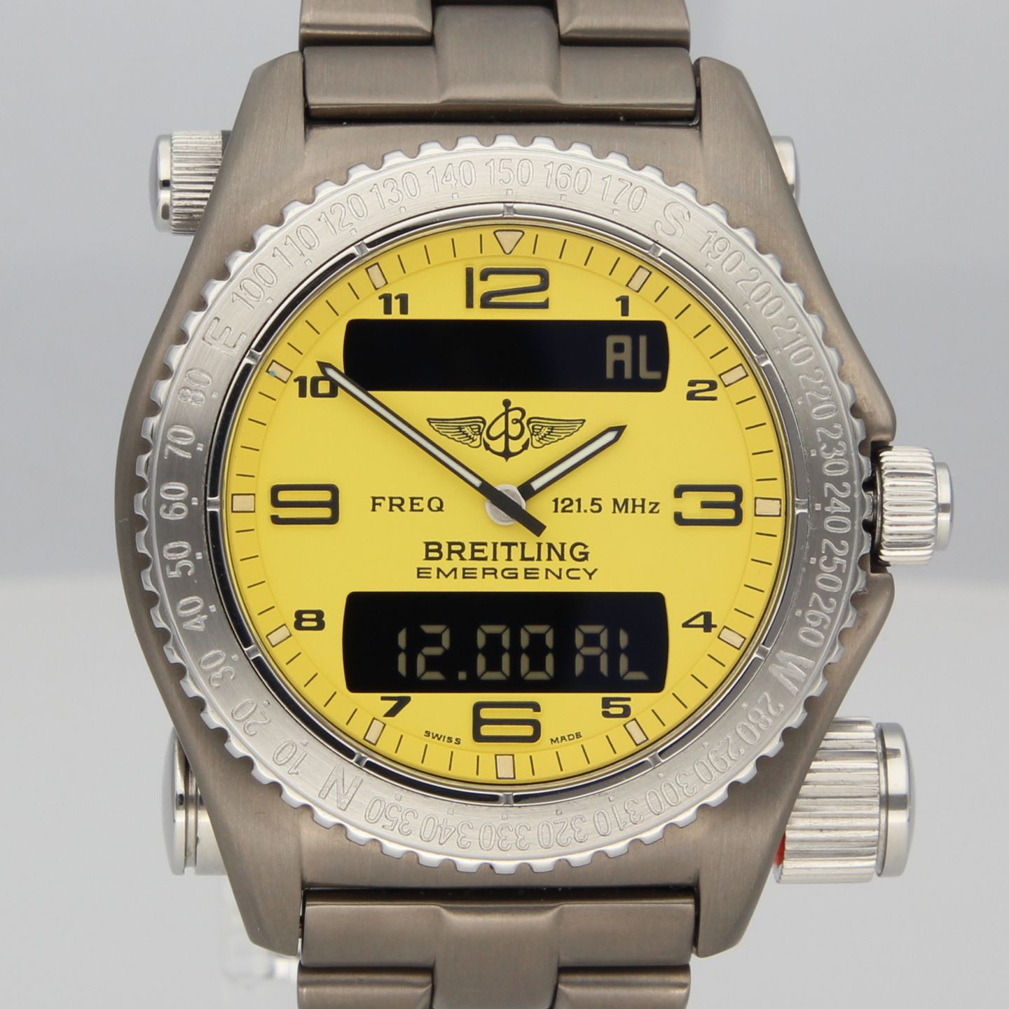 Breitling Emergency E56121.1 (1998) - Yellow dial 43 mm Titanium case (1/8)