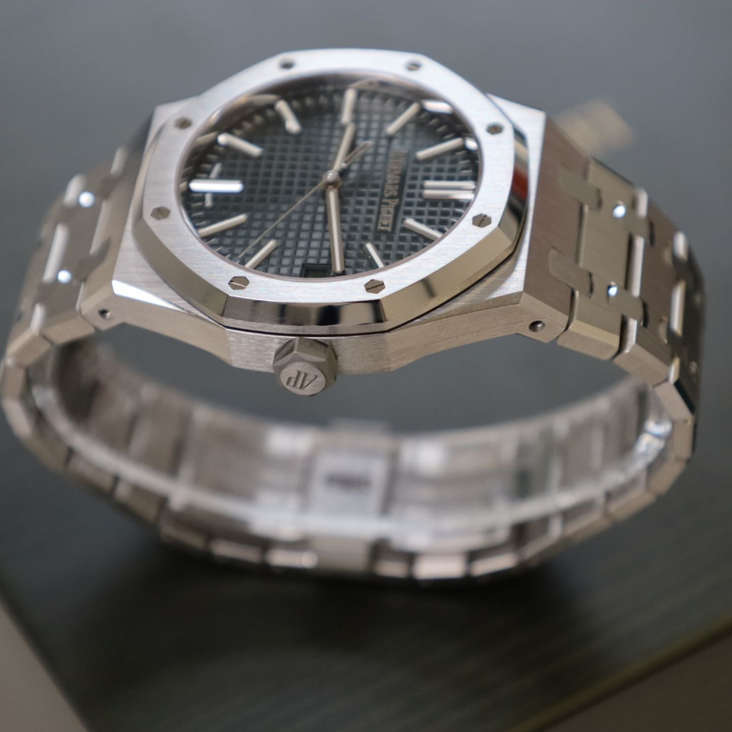 Audemars Piguet Royal Oak Selfwinding 15510st (2025) - Zwart wijzerplaat 41mm Staal (6/8)