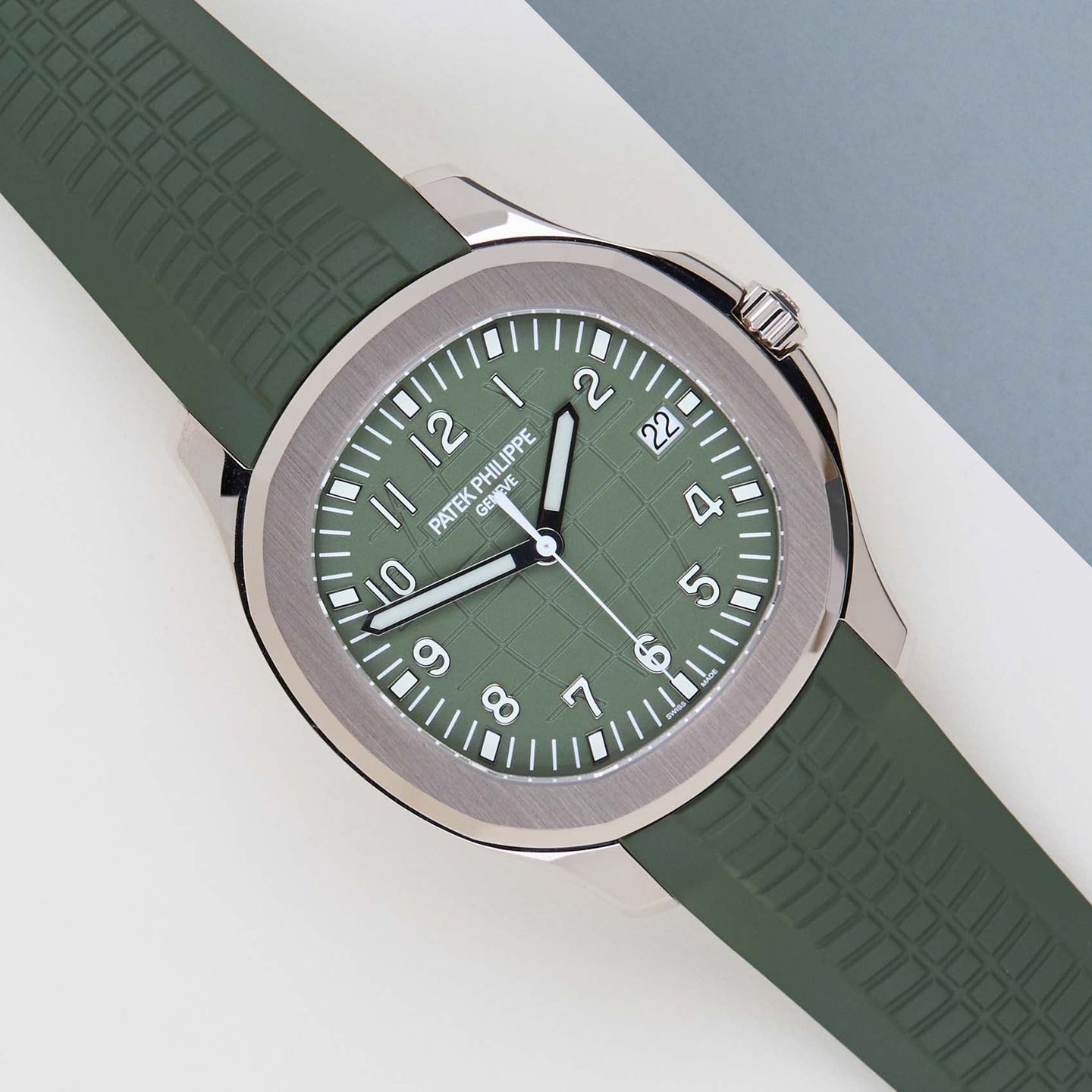 Patek Philippe Aquanaut 5168G-010 (2026) - Green dial 42 mm White Gold case (1/8)