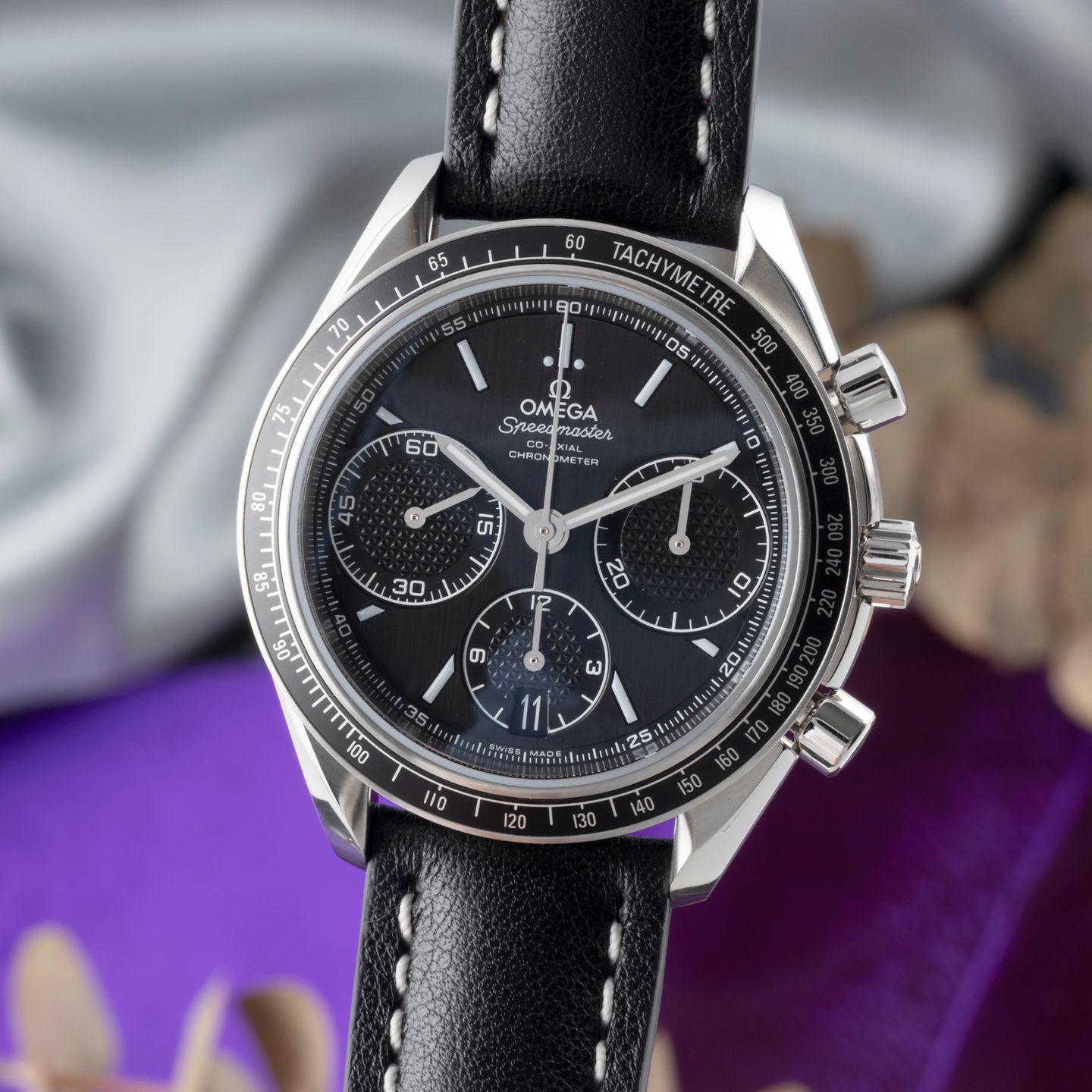 Omega Speedmaster Racing 326.30.40.50.01.001 (Unknown (random serial)) - Black dial 40 mm Steel case (3/8)