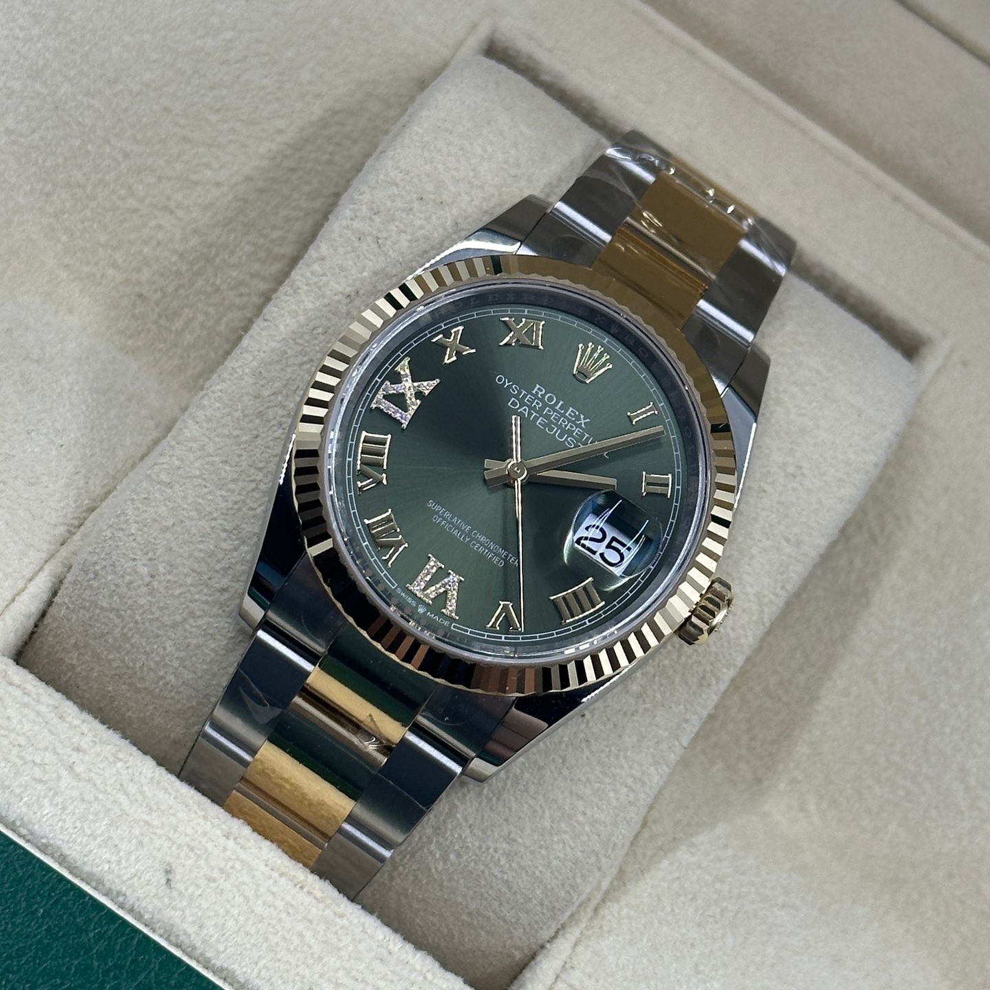 Rolex Datejust 36 126233 (2025) - Groen wijzerplaat 36mm Goud/Staal (8/8)