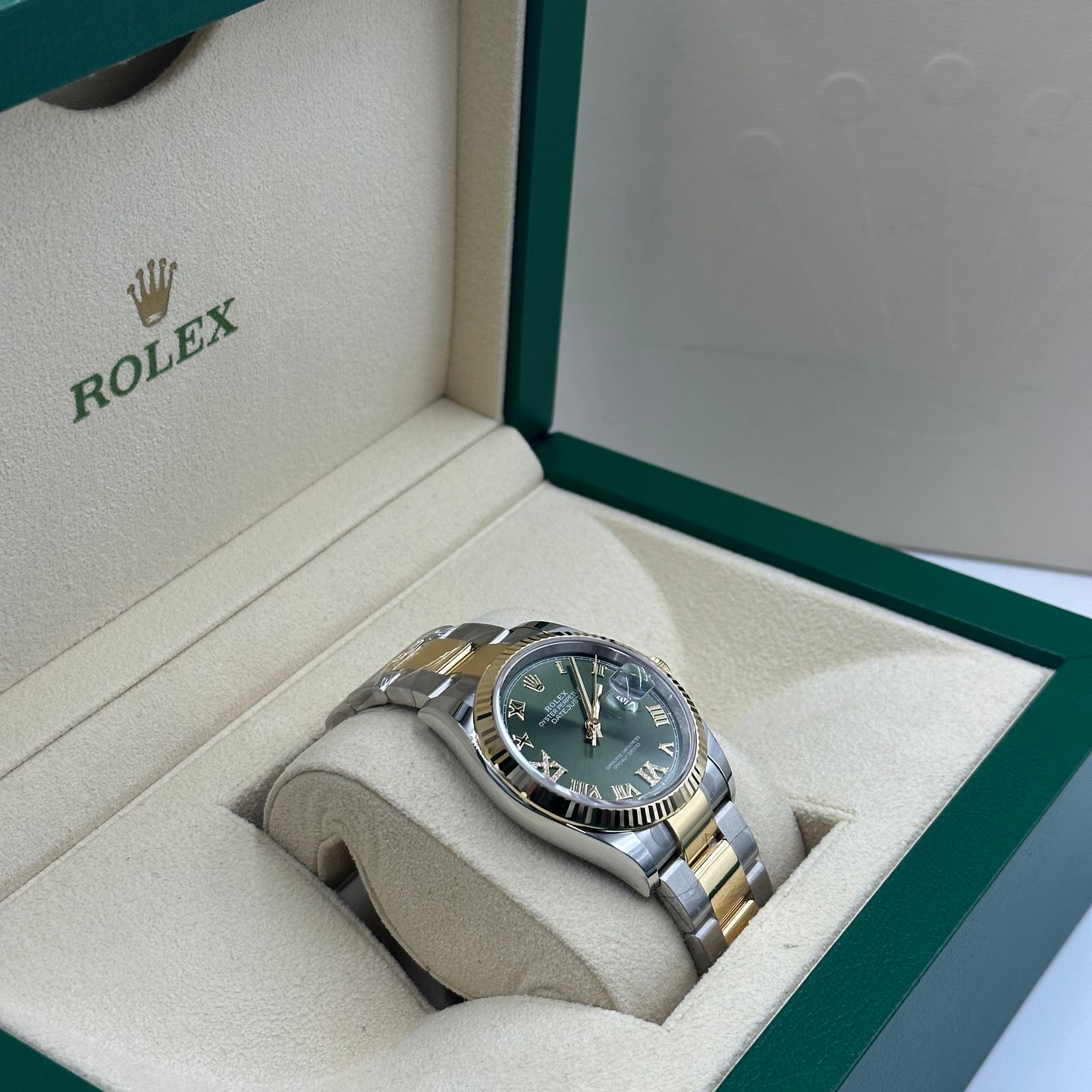 Rolex Datejust 36 126233 (2025) - Groen wijzerplaat 36mm Goud/Staal (3/8)