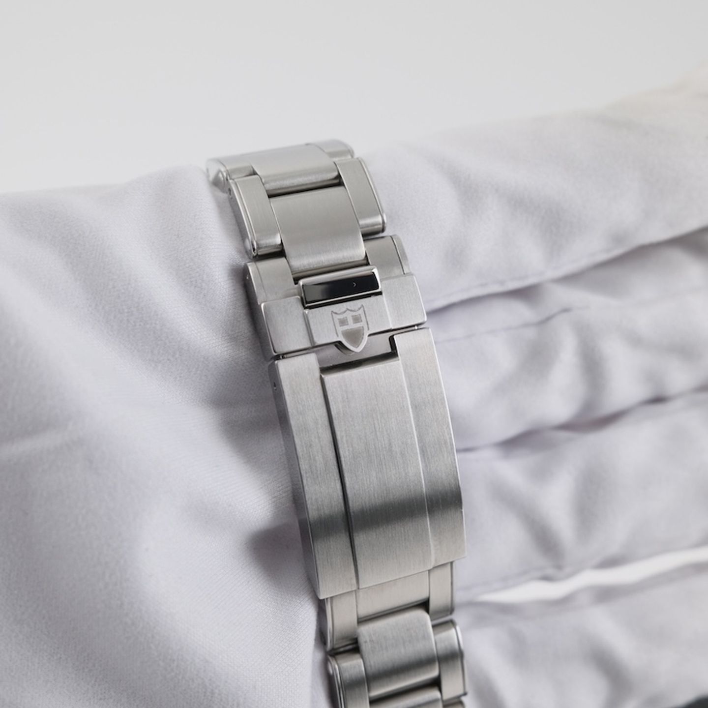 Tudor Black Bay Fifty-Eight 7939A1A0RU (2025) - Red dial 39 mm Steel case (7/8)