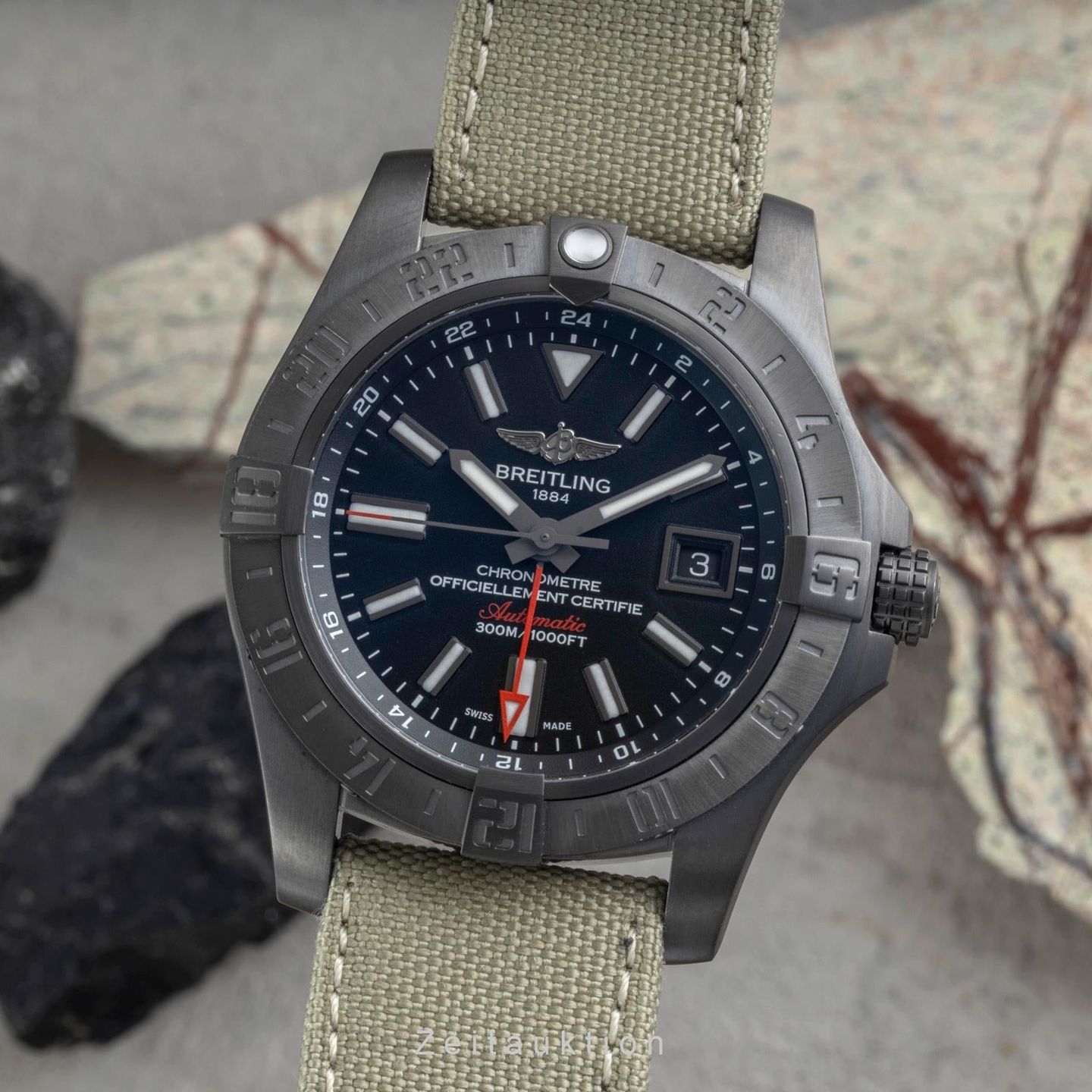 Breitling Avenger II GMT M3239010/BF04 - (1/7)