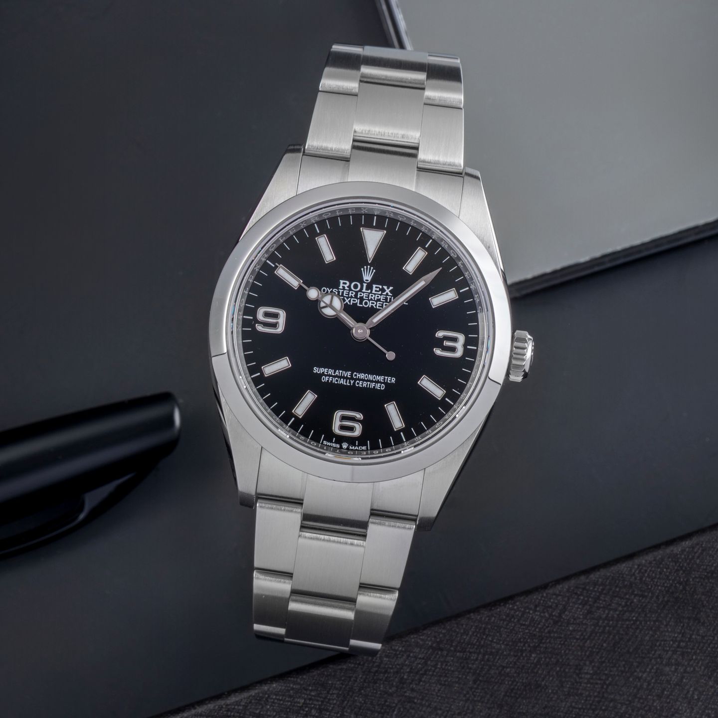 Rolex Explorer 124270 (Onbekend (willekeurig serienummer)) - Zwart wijzerplaat 36mm Staal (1/8)