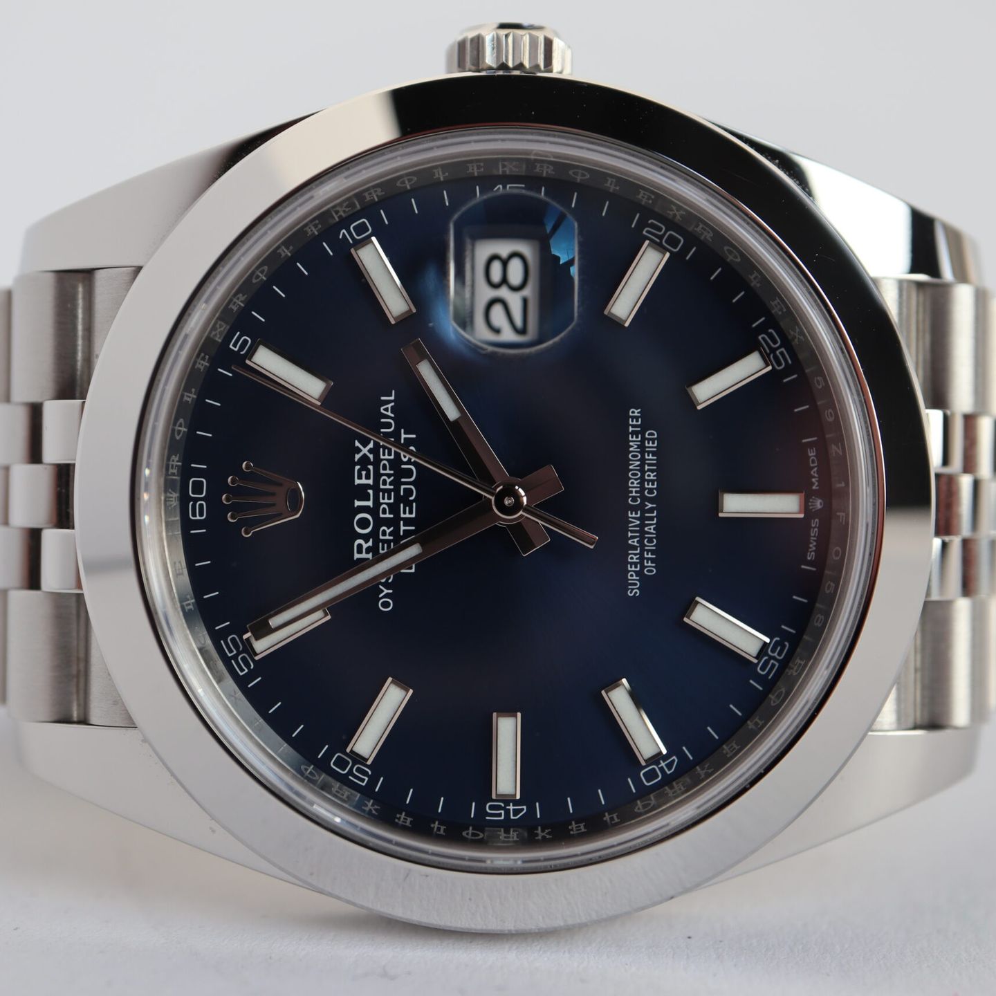 Rolex Datejust 41 126334 (2023) - Blauw wijzerplaat 41mm Staal (2/8)
