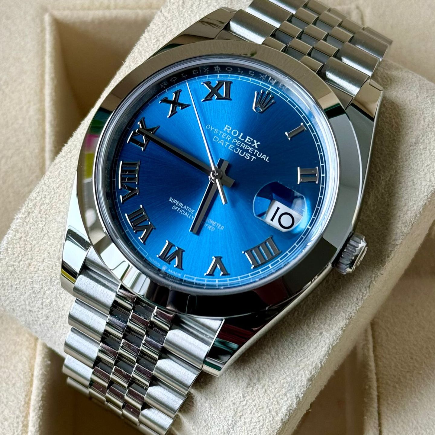 Rolex Datejust 41 126300 (2024) - Blue dial 41 mm Steel case (3/7)