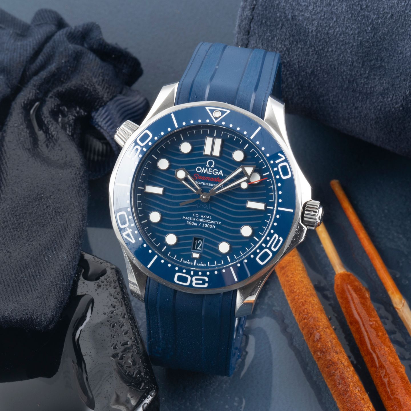 Omega Seamaster Diver 300 M 210.32.42.20.03.001 (2021) - Blue dial 42 mm Steel case (1/8)