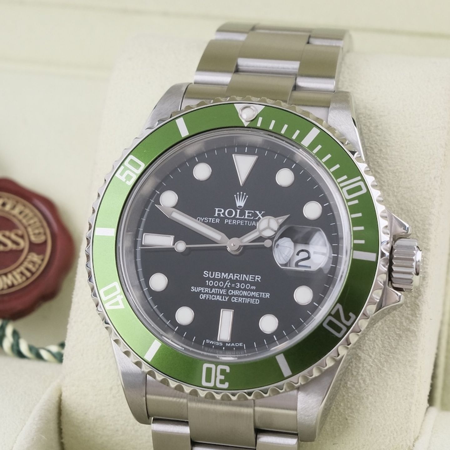 Rolex Submariner Date 16610LV - (4/8)