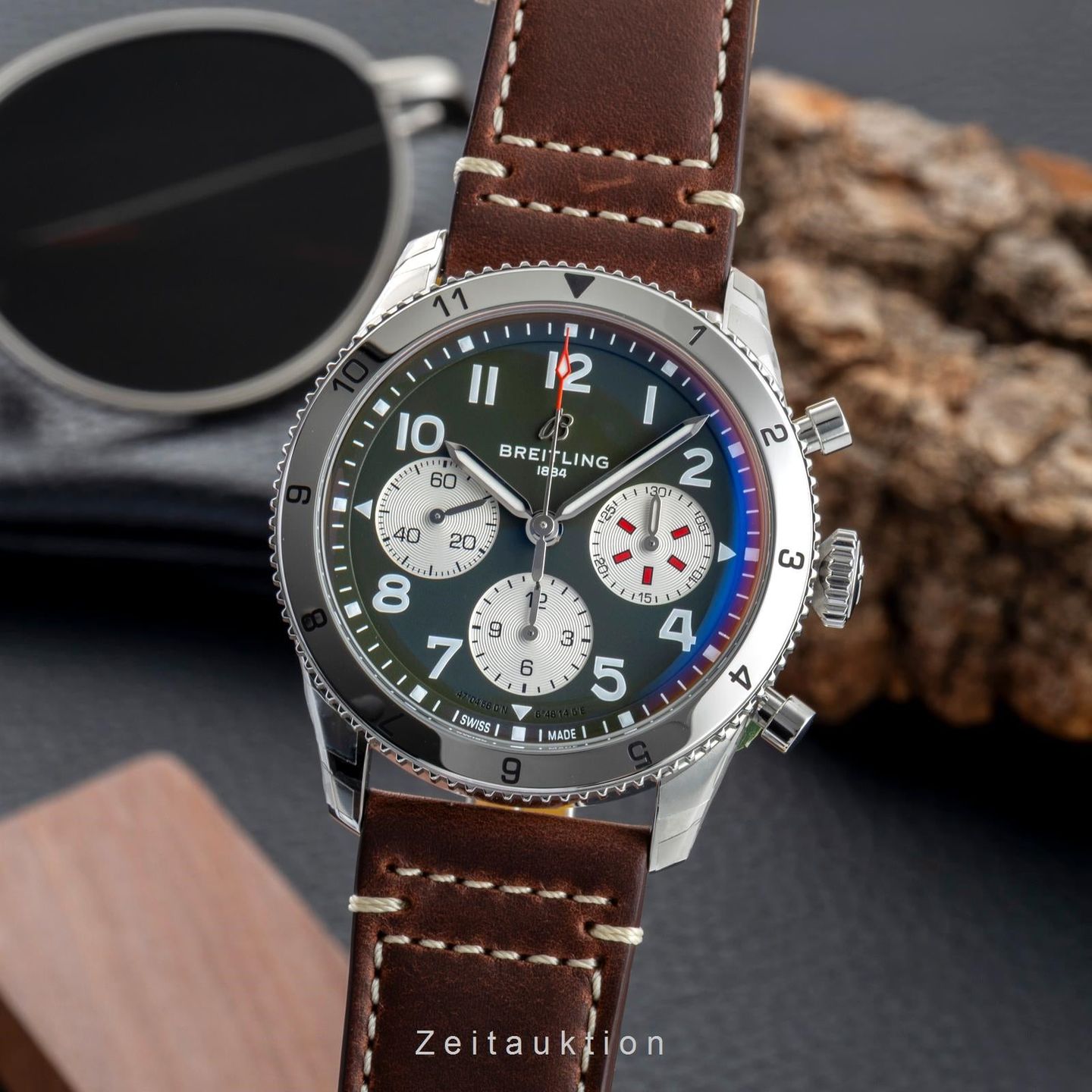 Breitling Classic AVI A233802A1L1X1 - (1/8)