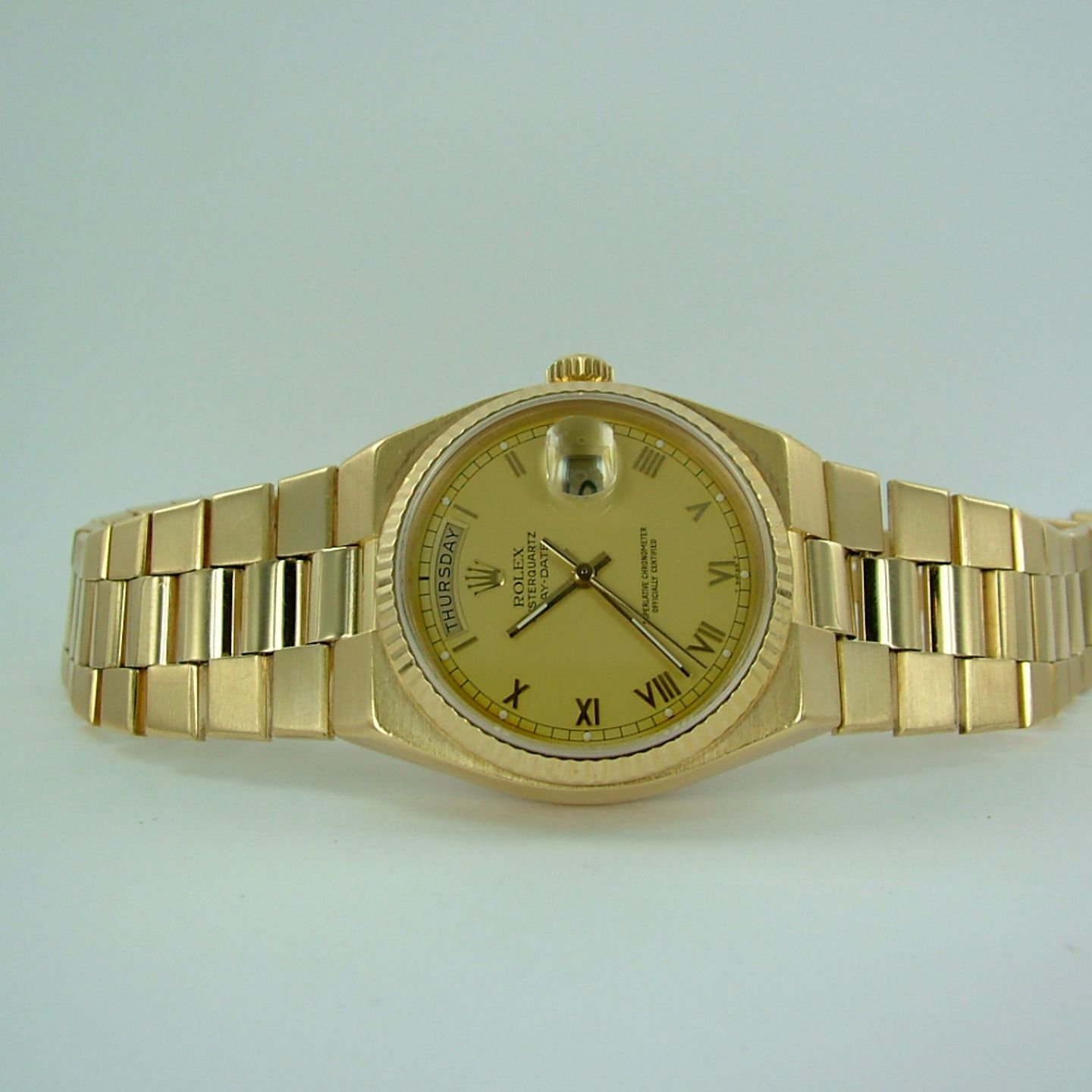Rolex Day-Date Oysterquartz - (1985) - Gold dial 36 mm Yellow Gold case (2/7)