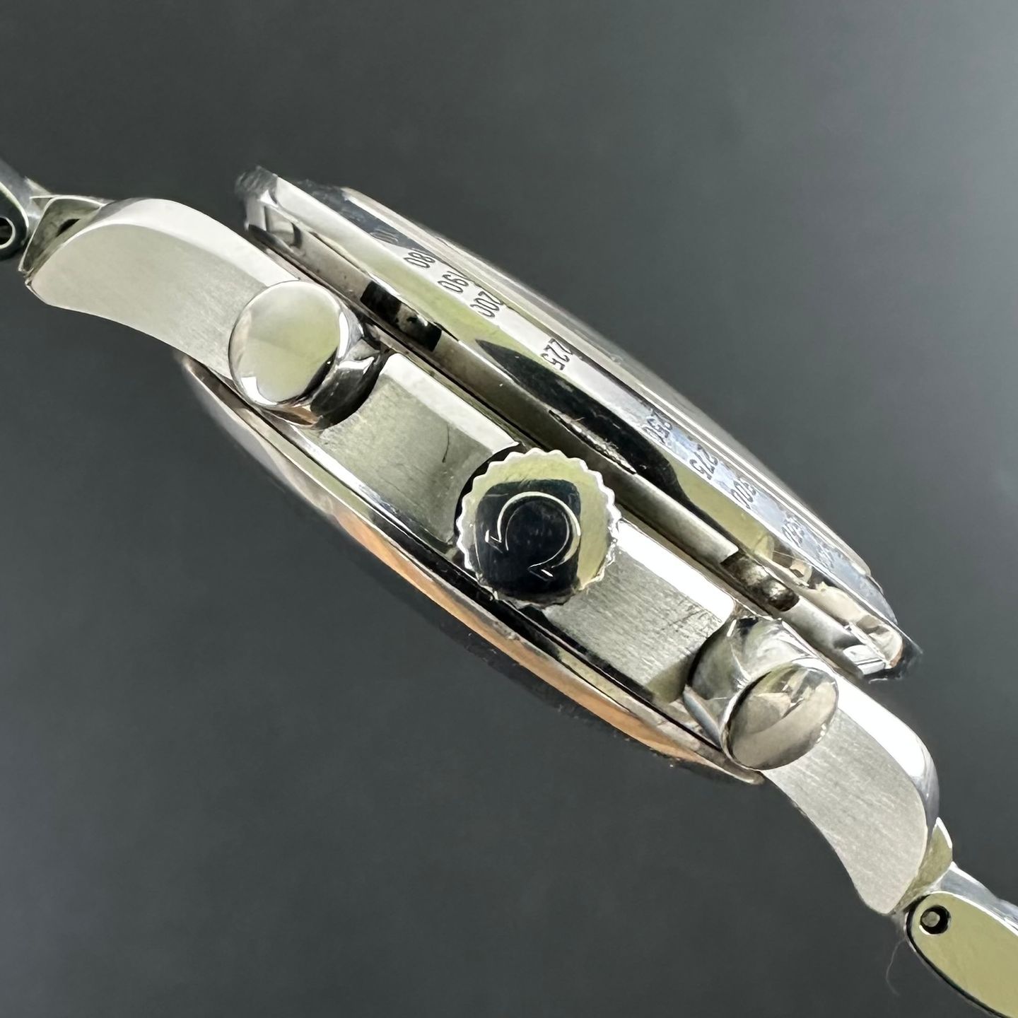 Omega Speedmaster 3513.50 (1998) - Black dial 39 mm Steel case (5/8)