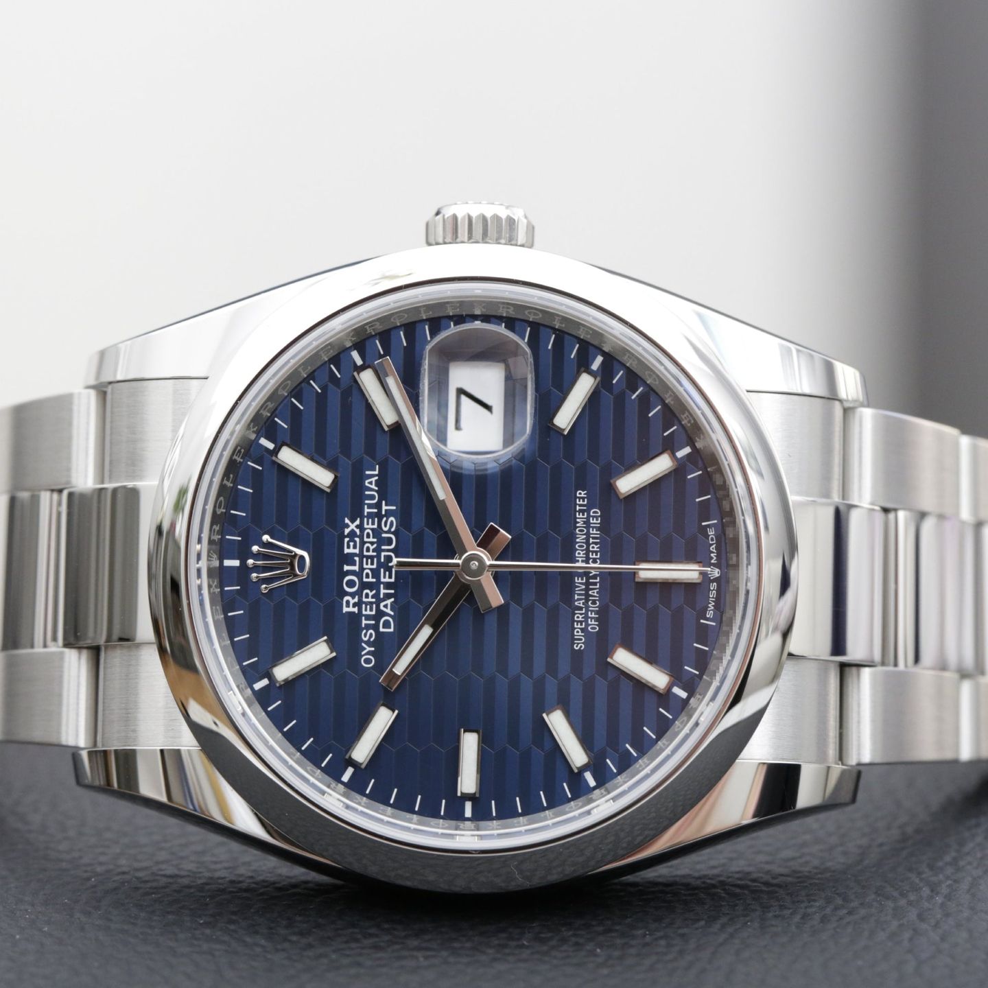 Rolex Datejust 36 126200 (2023) - Blauw wijzerplaat 36mm Staal (2/7)