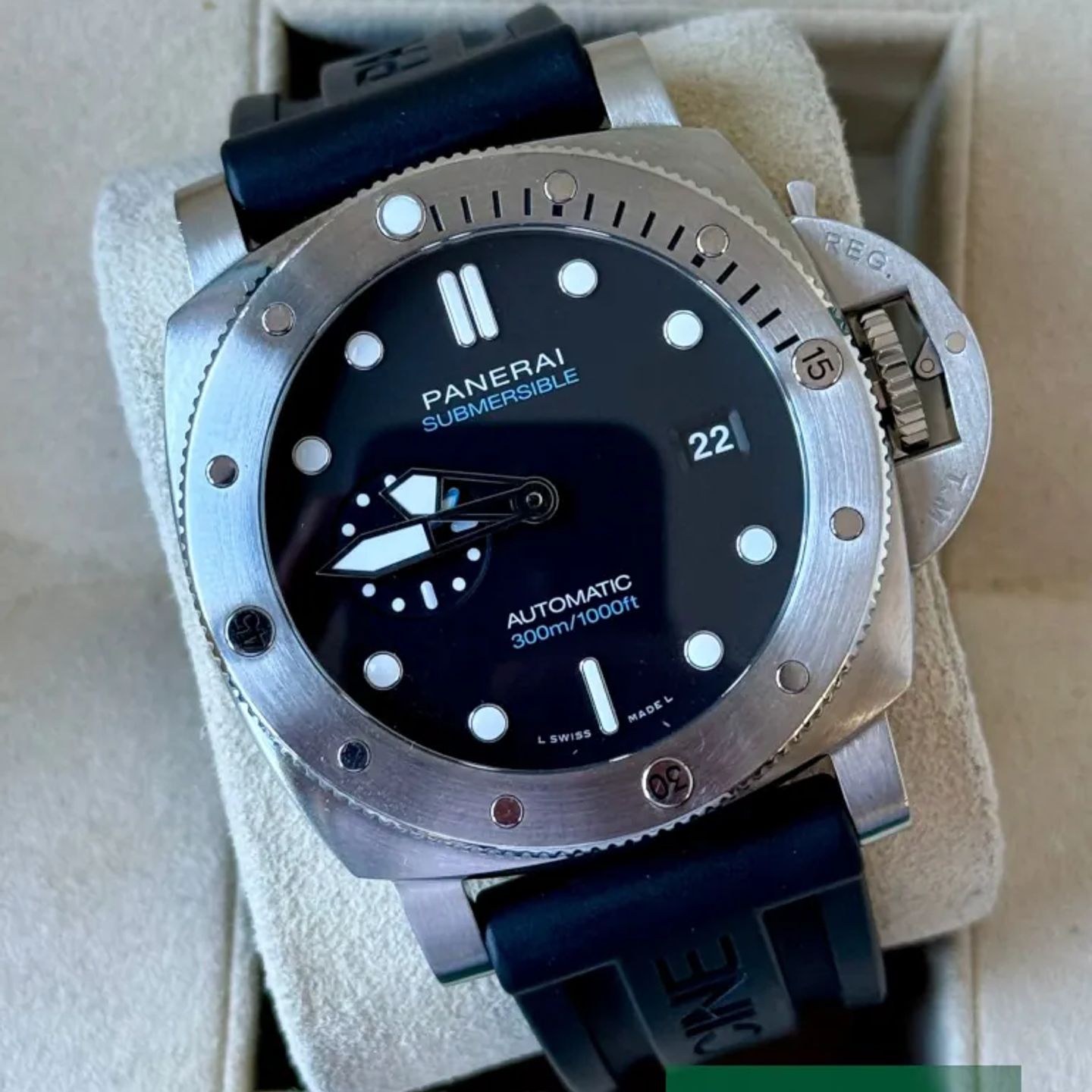 Panerai Luminor Submersible PAM01229 - (1/7)