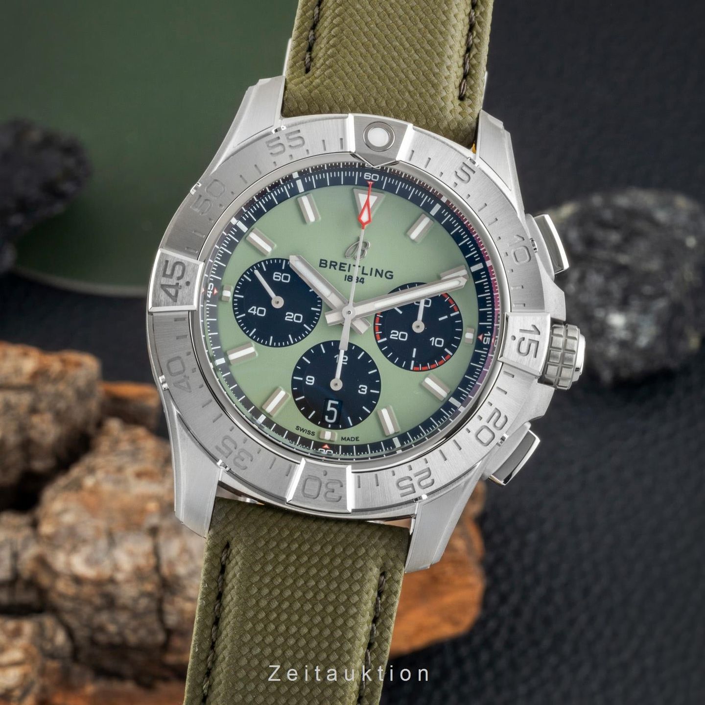 Breitling Avenger AB0147101L1X1 - (1/8)