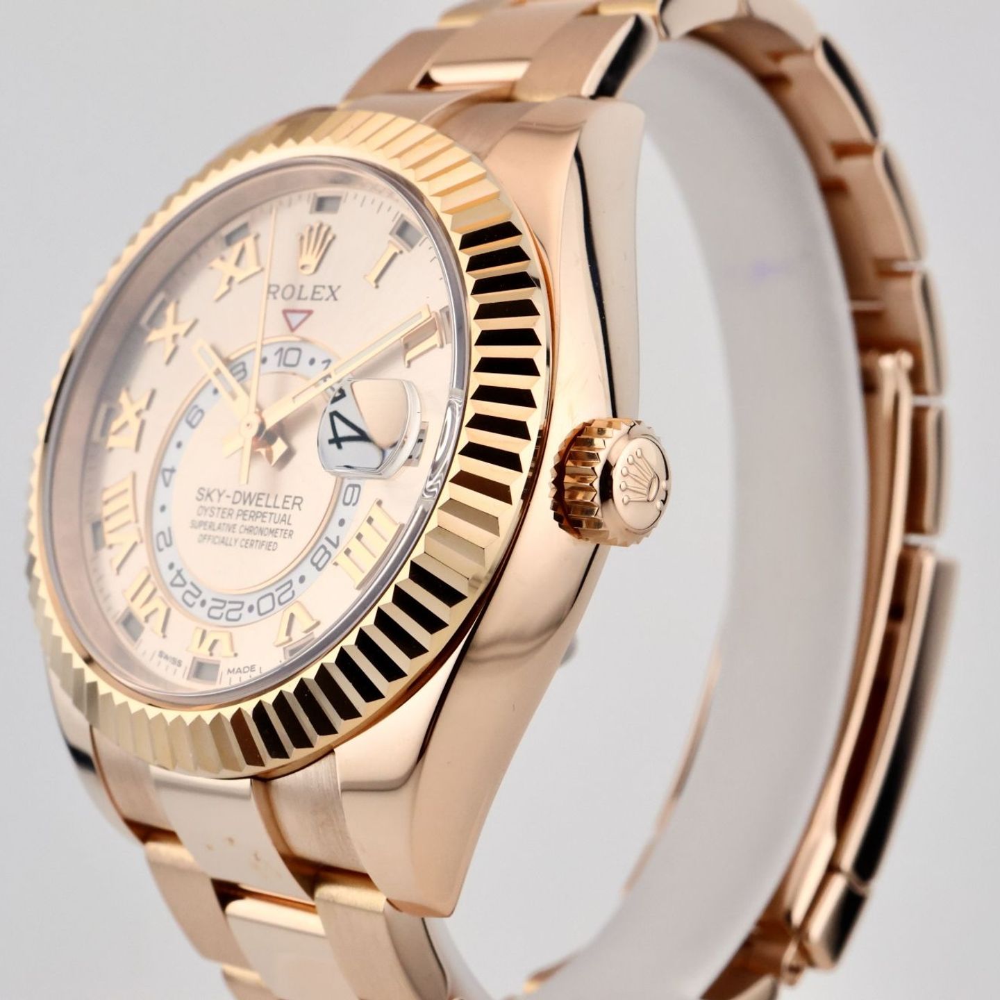 Rolex Sky-Dweller 326935 (2016) - Pink dial 42 mm Rose Gold case (3/8)