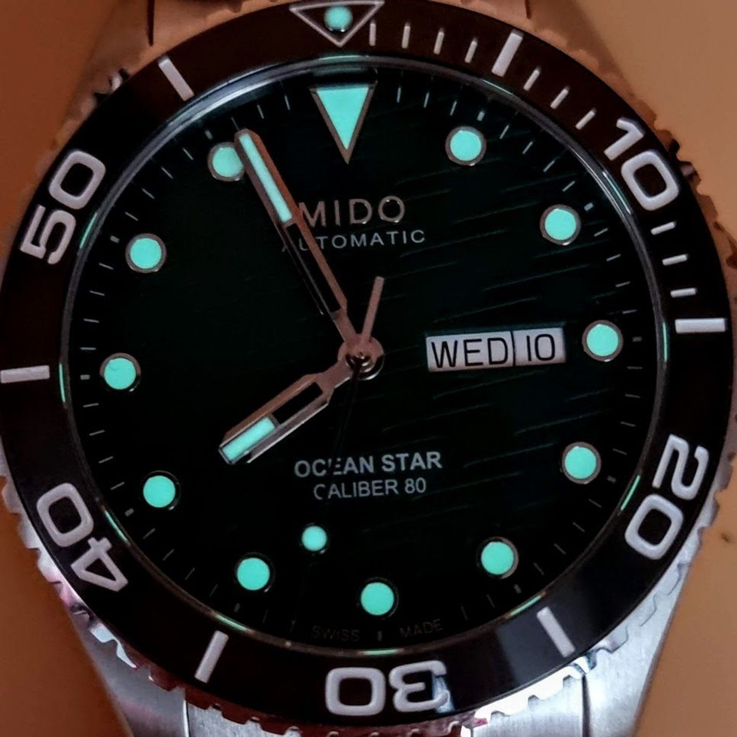 Mido Ocean Star M042.430.11.091.00 (2025) - Green dial 43 mm Steel case (5/8)