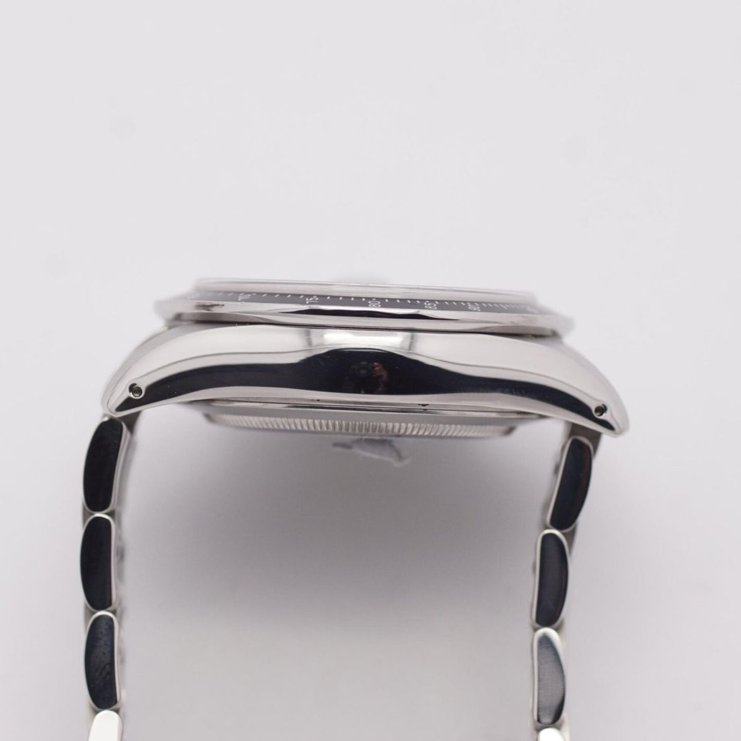 Tudor Prince Date 79260 - (6/8)