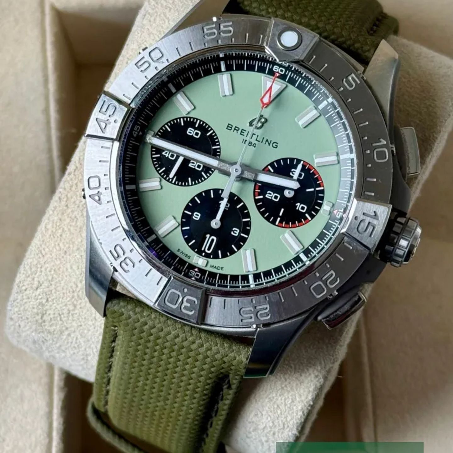 Breitling Avenger AB0147101L1X1 - (3/7)