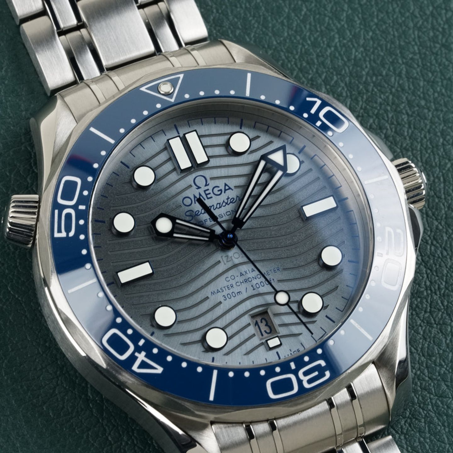 Omega Seamaster Diver 300 M 210.30.42.20.06.001 - (1/8)
