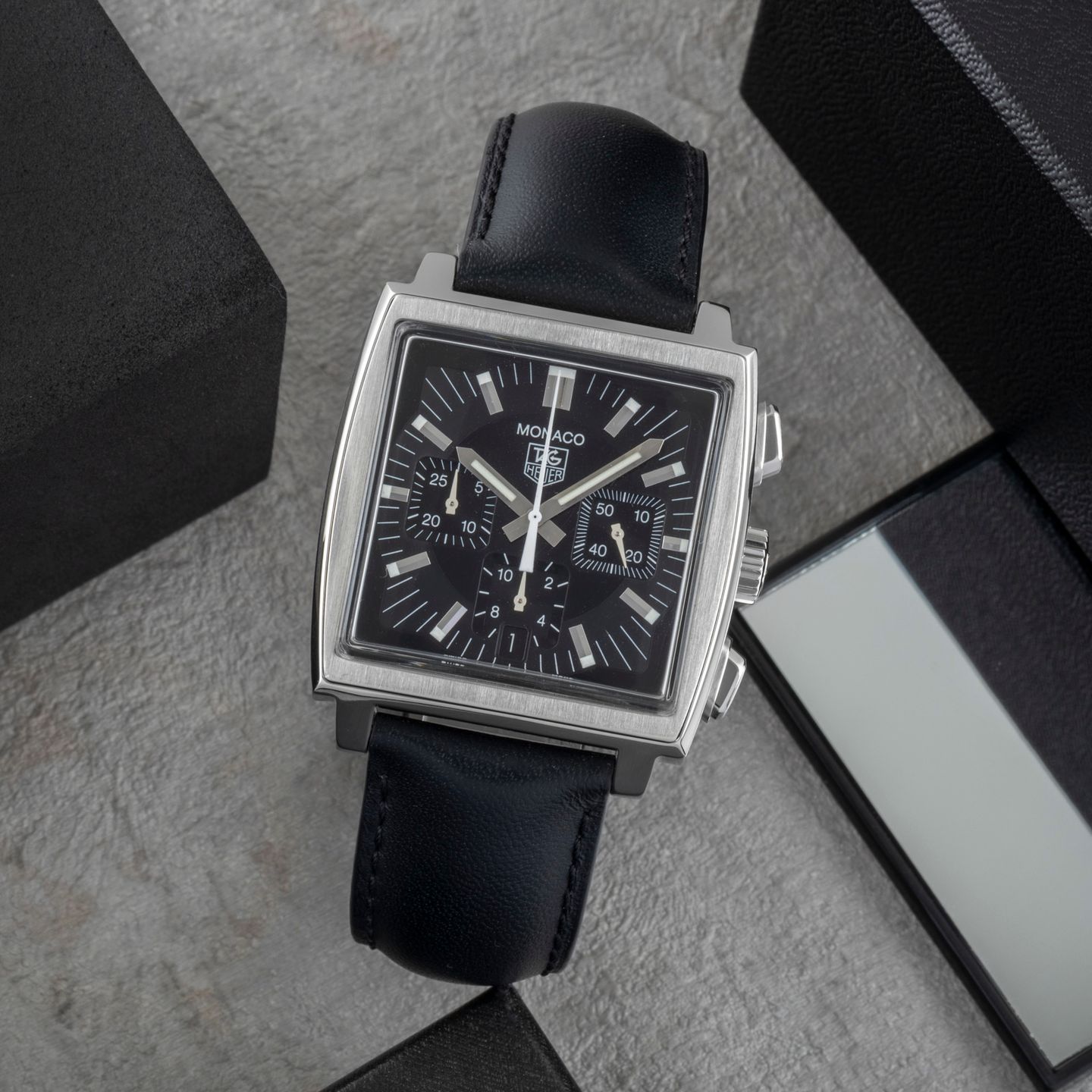 TAG Heuer Monaco CW2111 (2006) - Black dial 38 mm Steel case (1/8)