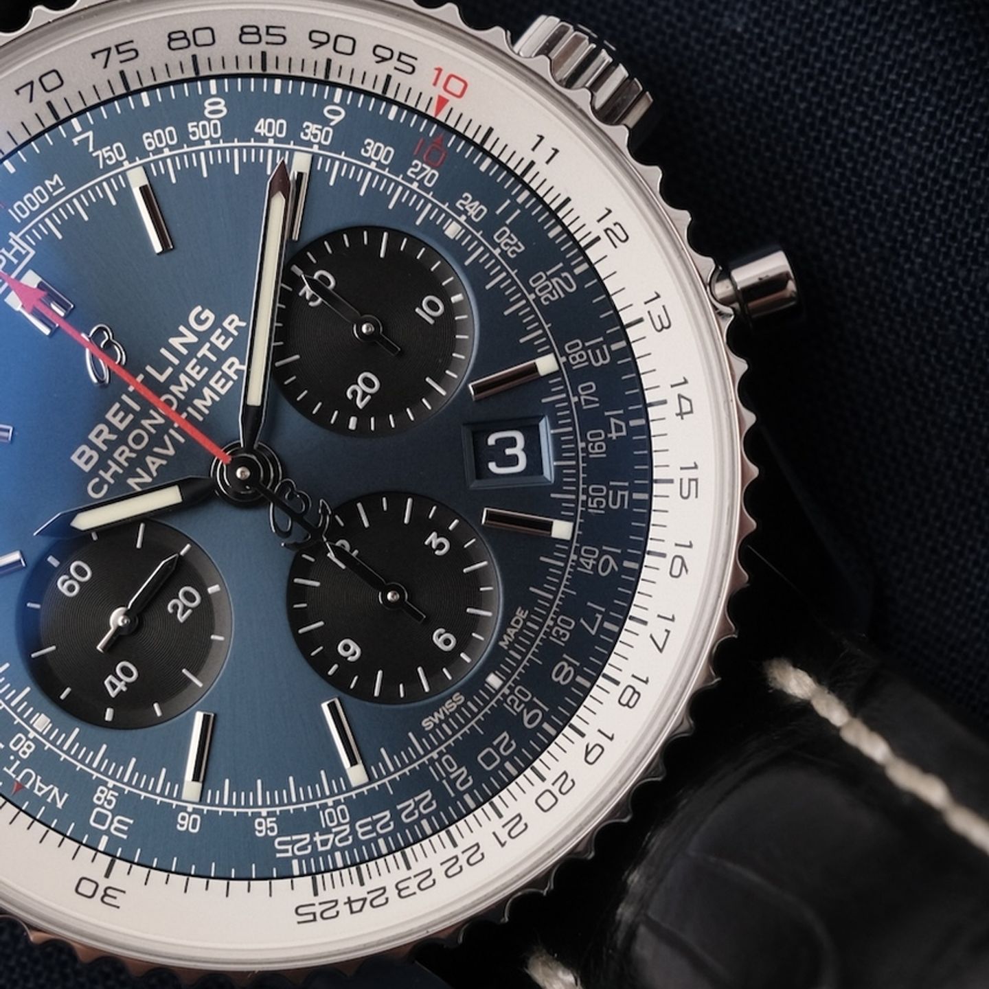Breitling Navitimer 01 AB0121 - (4/8)