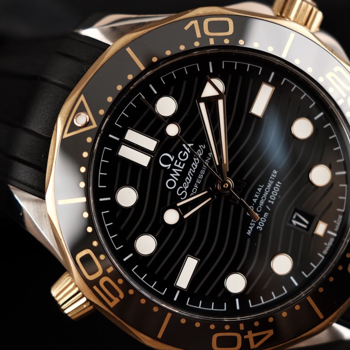 Omega Seamaster Diver 300 M 210.22.42.20.01.001 (2019) - Zwart wijzerplaat 42mm Staal (2/8)