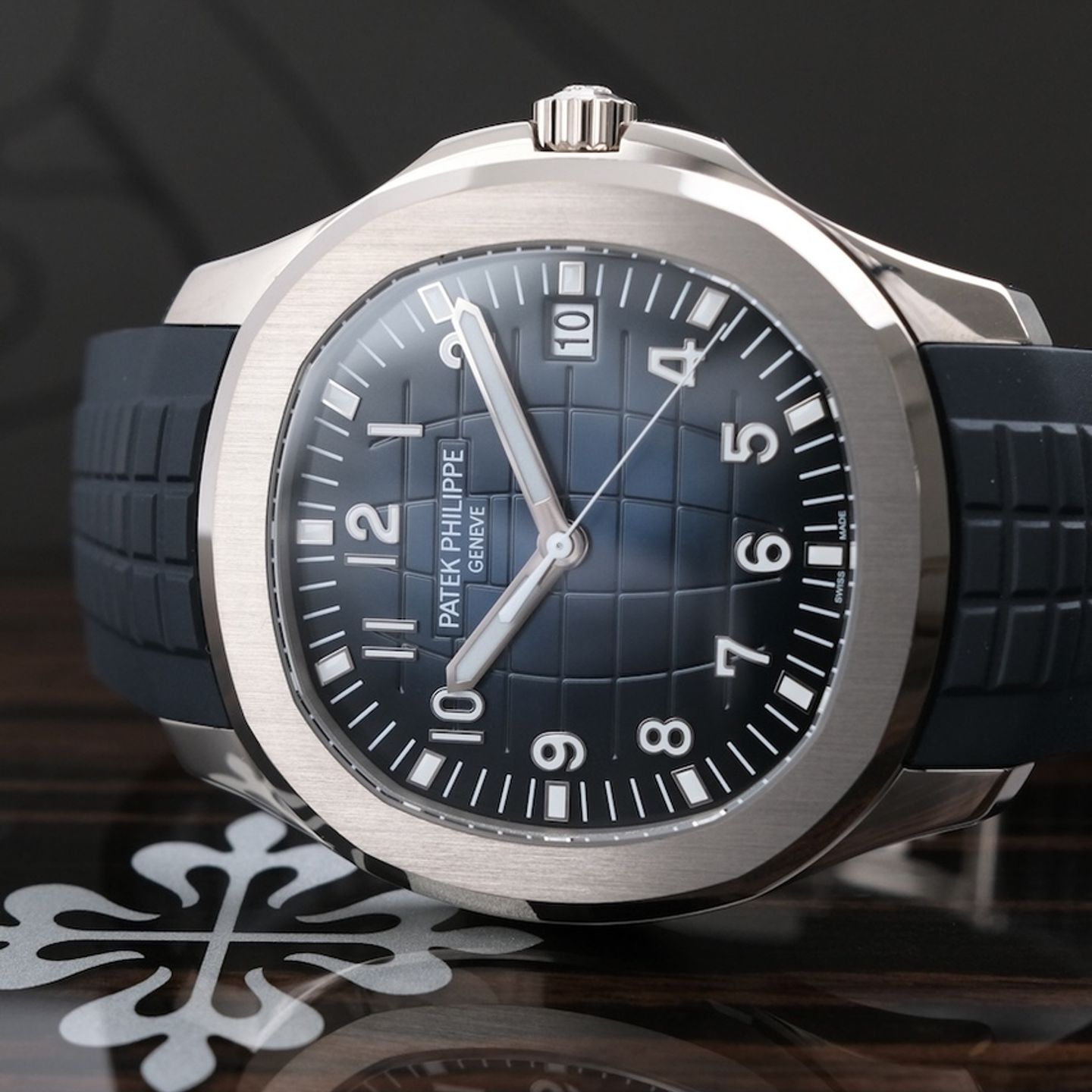Patek Philippe Aquanaut 5168G-001 - (1/8)
