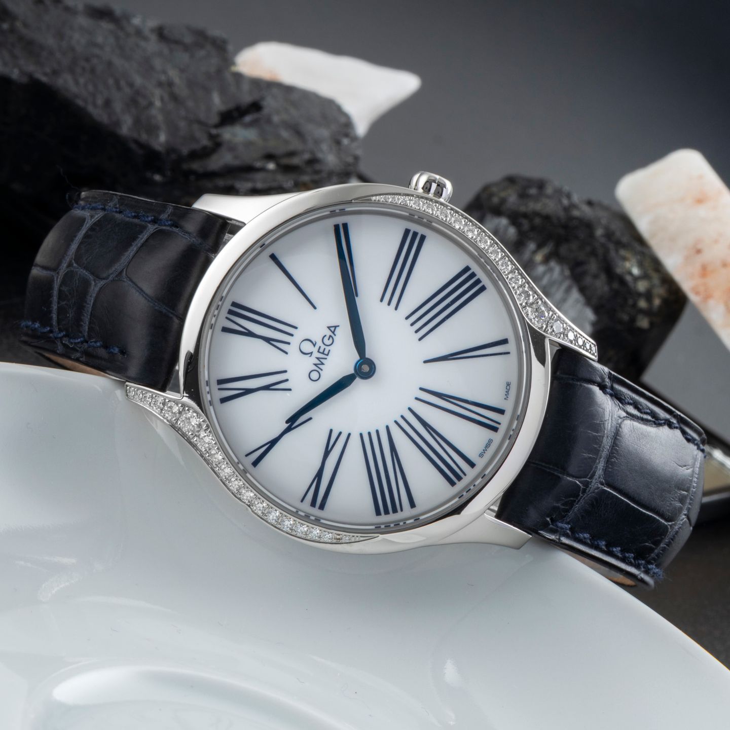 Omega De Ville Trésor 428.17.36.60.04.001 (Unknown (random serial)) - White dial 36 mm Steel case (2/8)