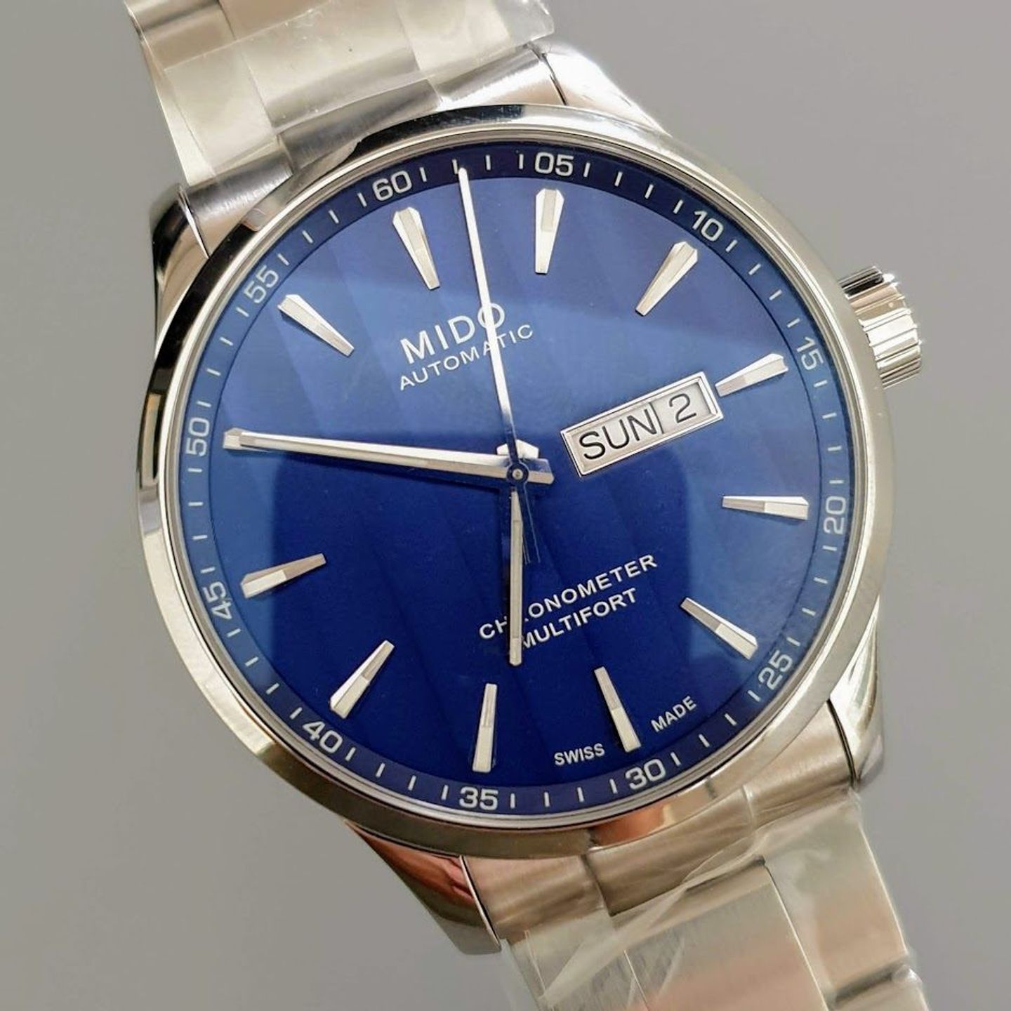 Mido Multifort M038.431.11.041.00 (2025) - Blue dial 42 mm Steel case (2/8)