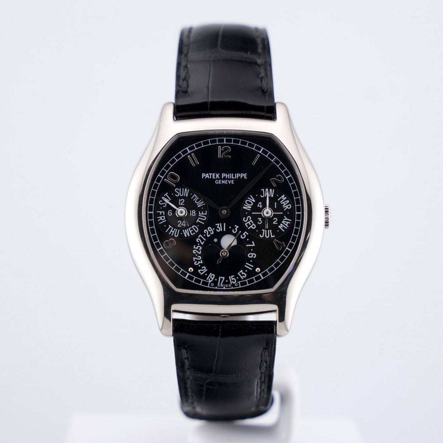 Patek Philippe Perpetual Calendar 5040G (Unknown (random serial)) - Black dial 35 mm White Gold case (1/8)