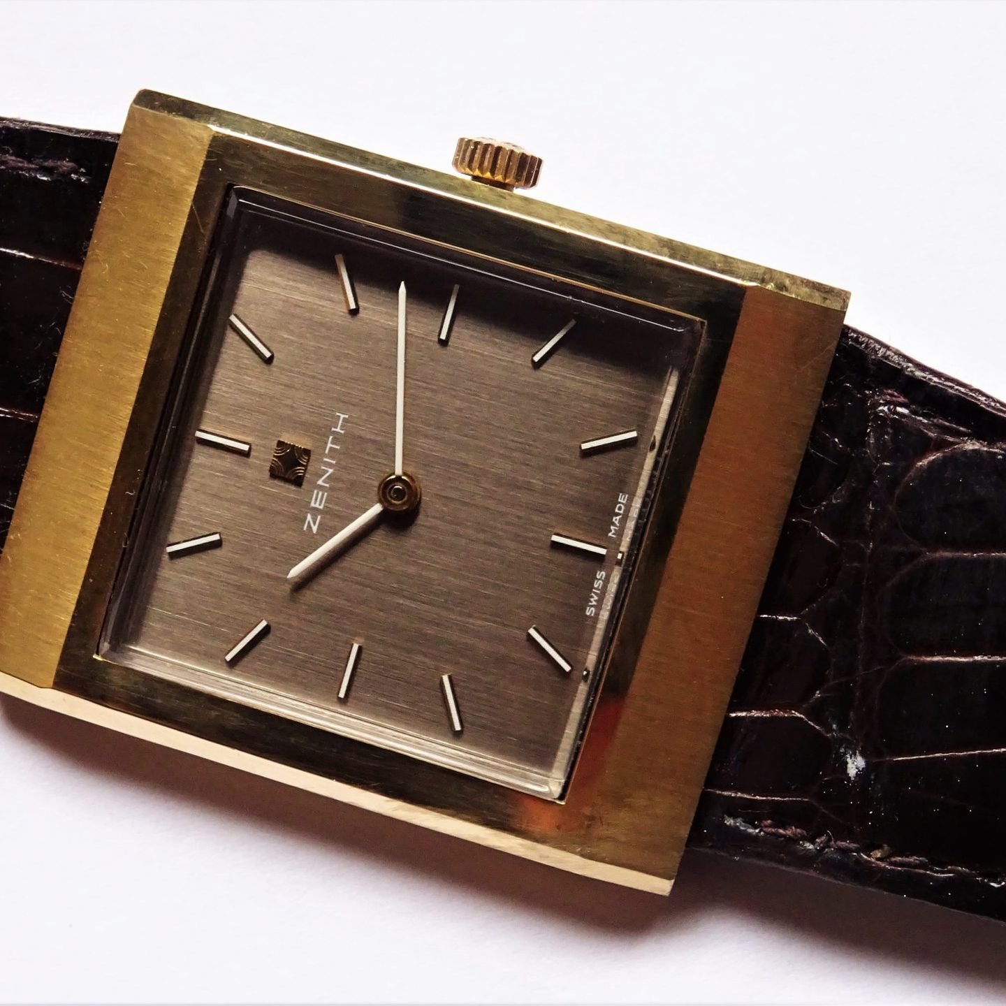 Zenith Vintage 30.0840.172 (1967) - Bruin wijzerplaat 28mm Geelgoud (2/5)