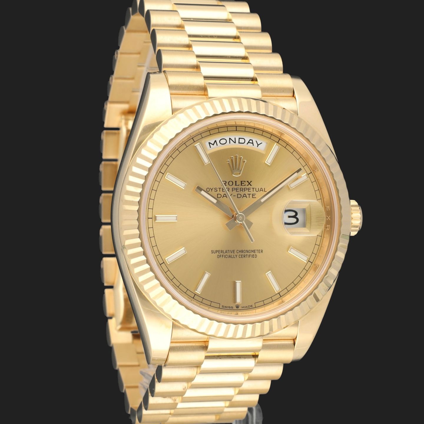 Rolex Day-Date 40 228238 (2021) - Champagne dial 40 mm Yellow Gold case (4/8)