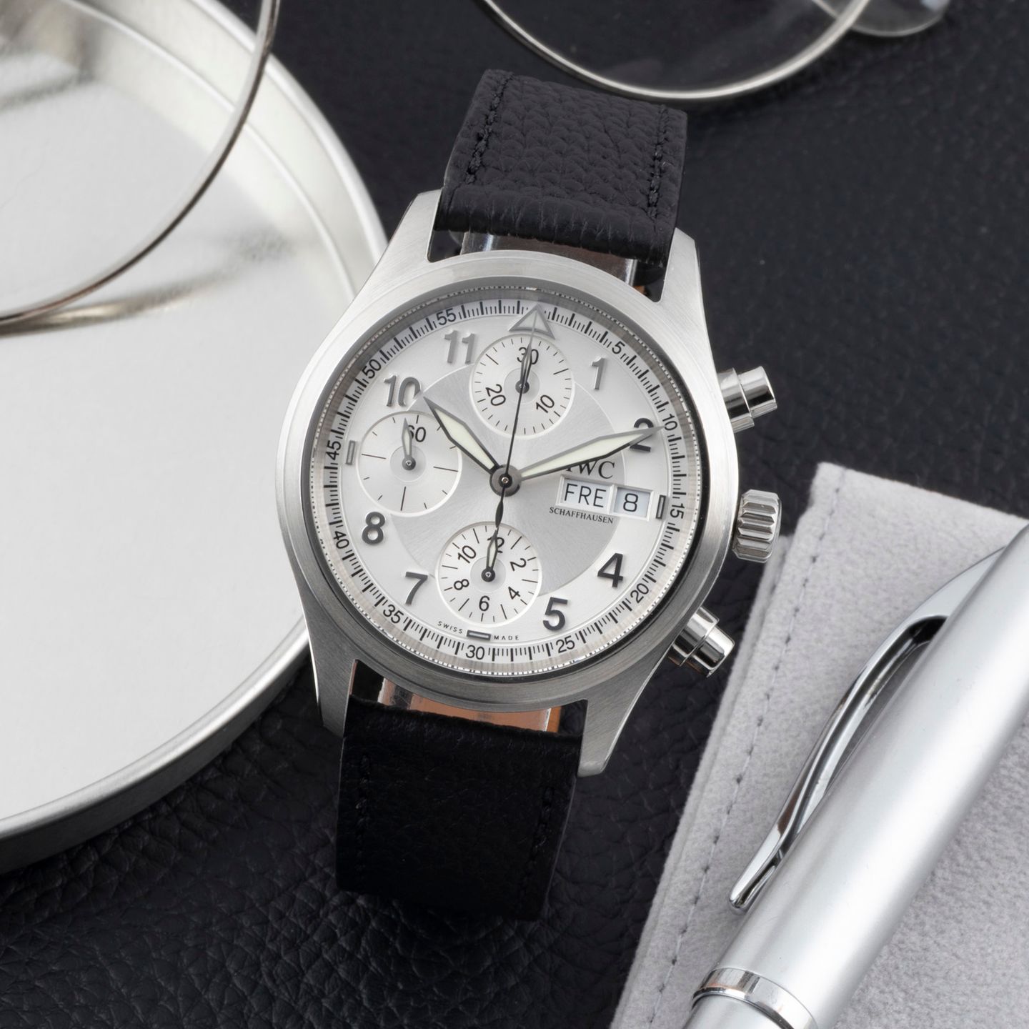 IWC Pilot Spitfire Chronograph IW370621 (2004) - Zilver wijzerplaat 39mm Staal (1/8)