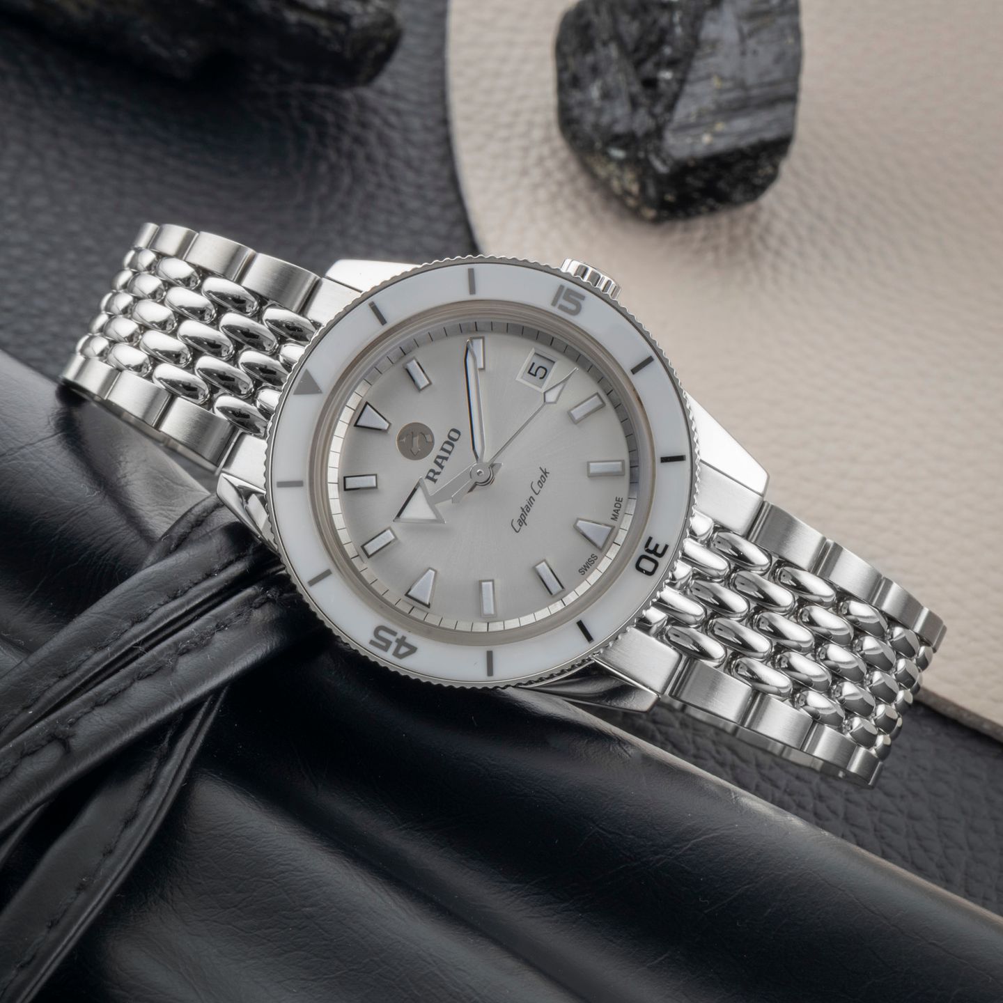 Rado HyperChrome Captain Cook R32500013 (Unknown (random serial)) - Silver dial 37 mm Steel case (2/8)