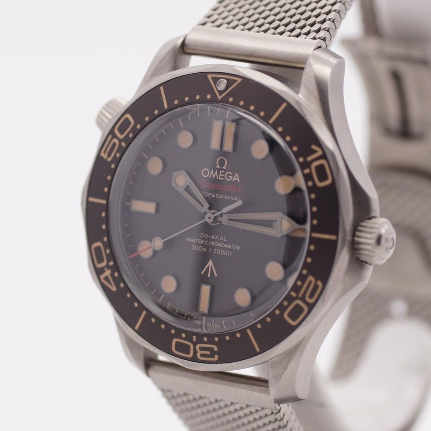 Omega Seamaster Diver 300 M 210.90.42.20.01.001 (2022) - Brown dial 42 mm Titanium case (4/8)
