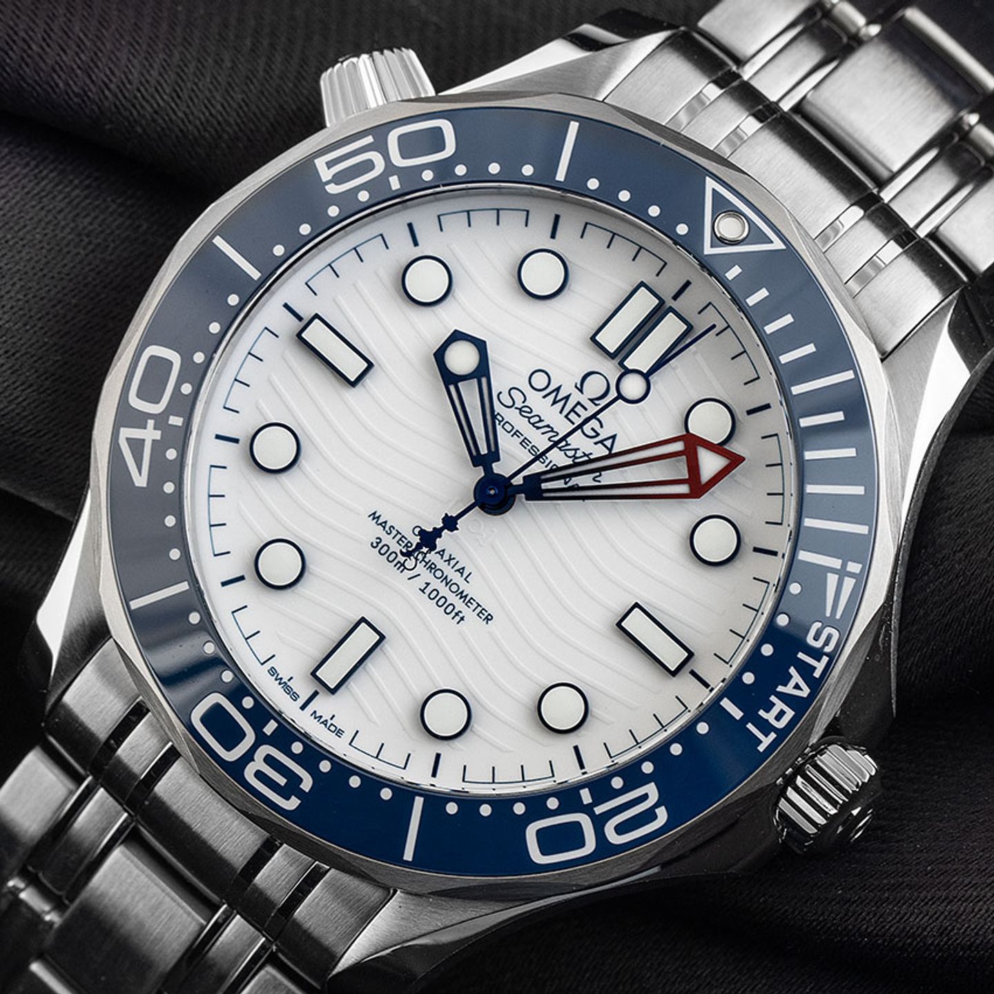 Omega Seamaster Diver 300 M 210.30.42.20.04.002 - (3/7)