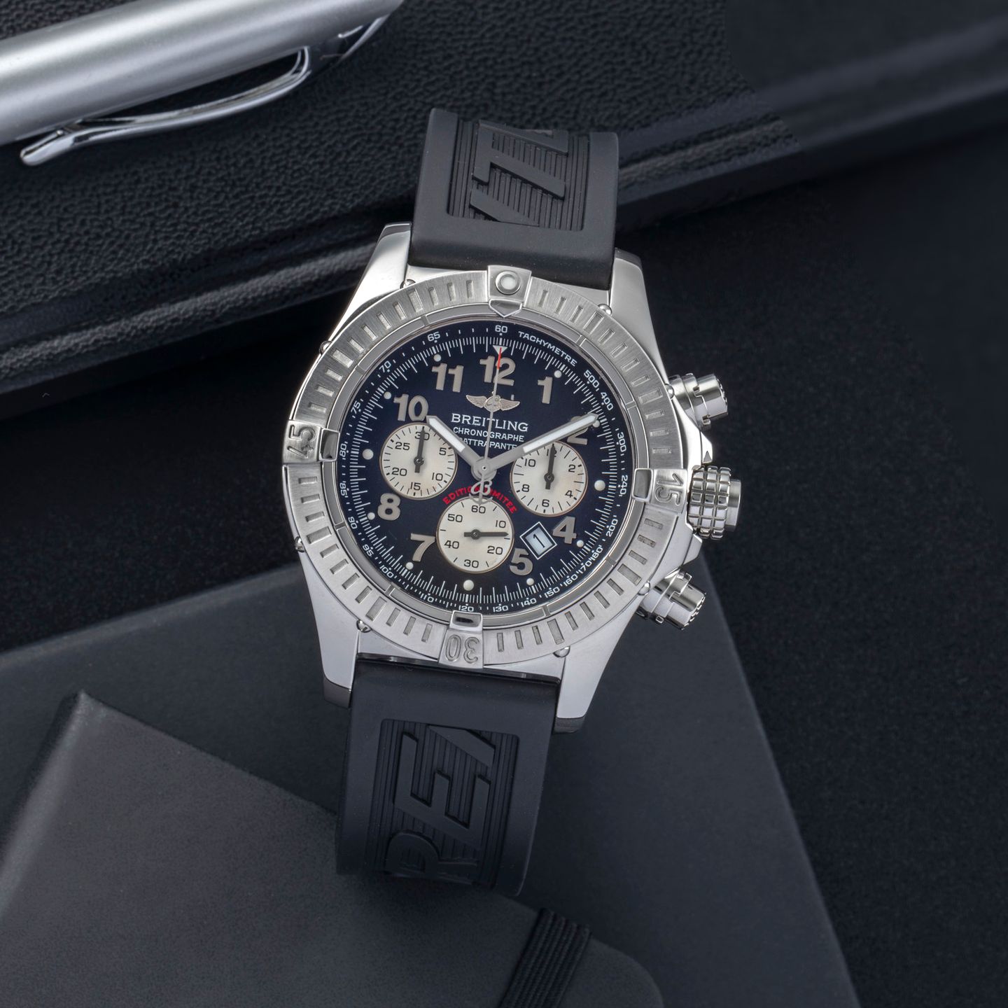 Breitling Avenger A69360 (Unknown (random serial)) - Black dial 44 mm Steel case (1/8)