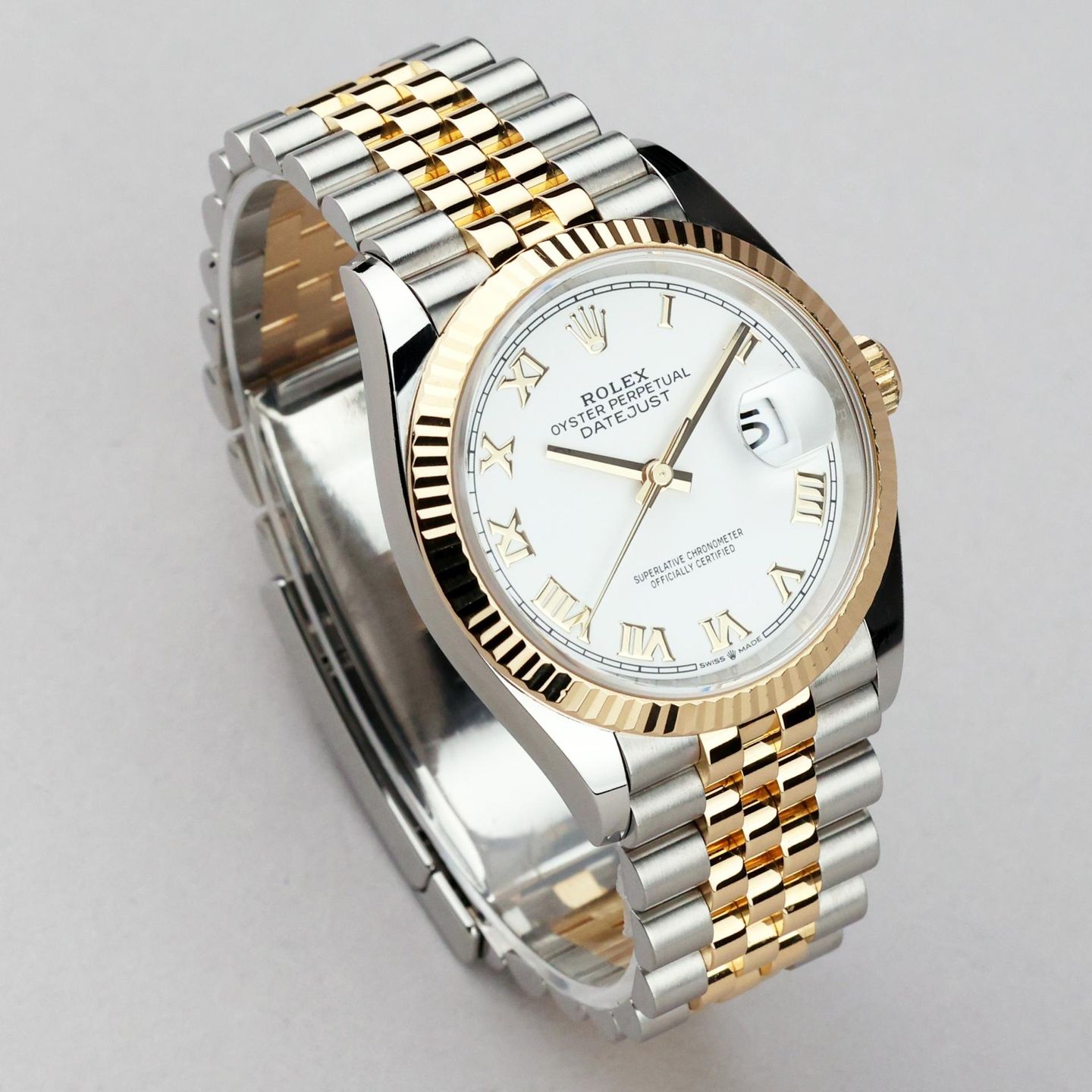 Rolex Datejust 36 126233 (2023) - 36 mm Gold/Steel case (2/8)