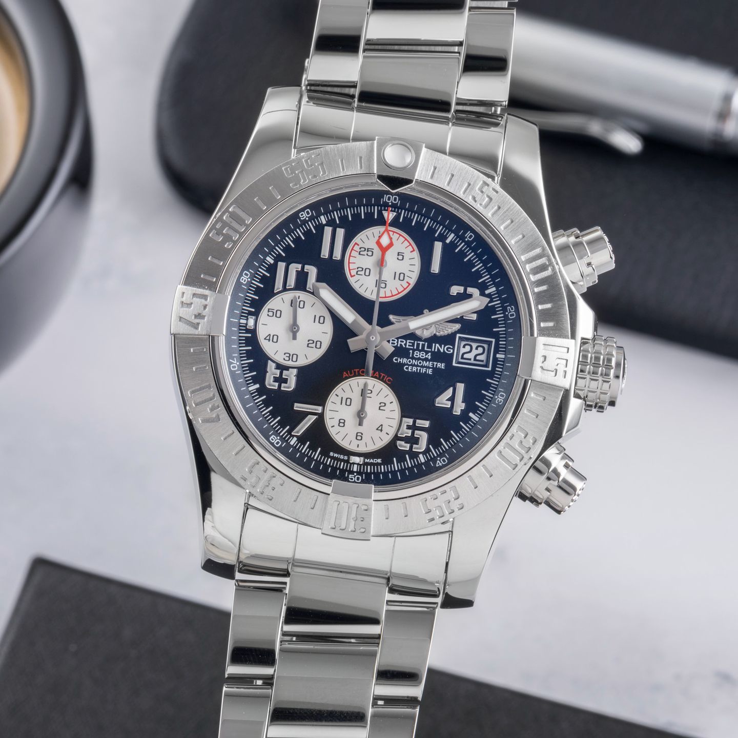 Breitling Avenger A13381111B2A1 - (3/8)