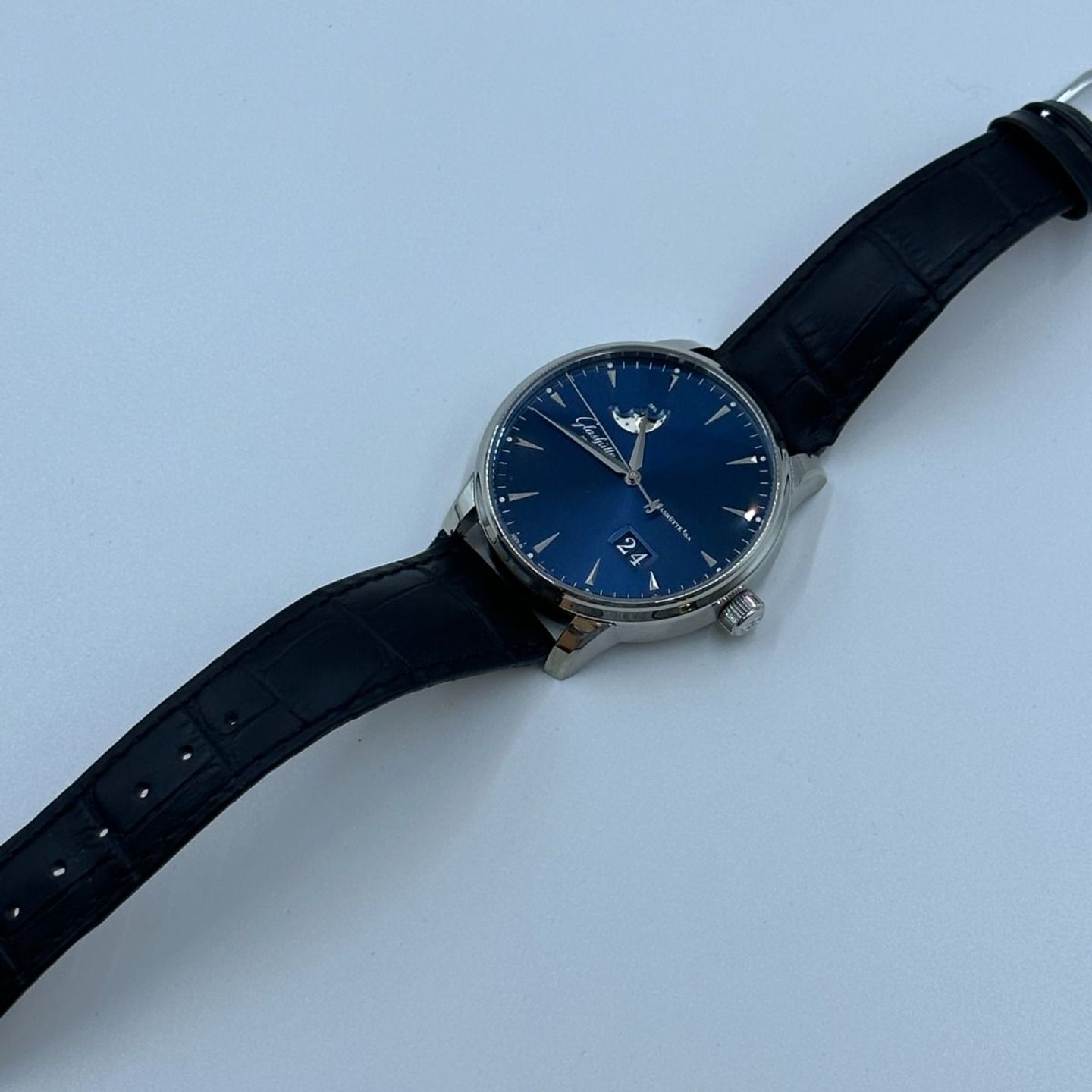 Glashütte Original Senator Excellence 1-36-04-04-02-30 (2024) - Blauw wijzerplaat 42mm Staal (2/8)