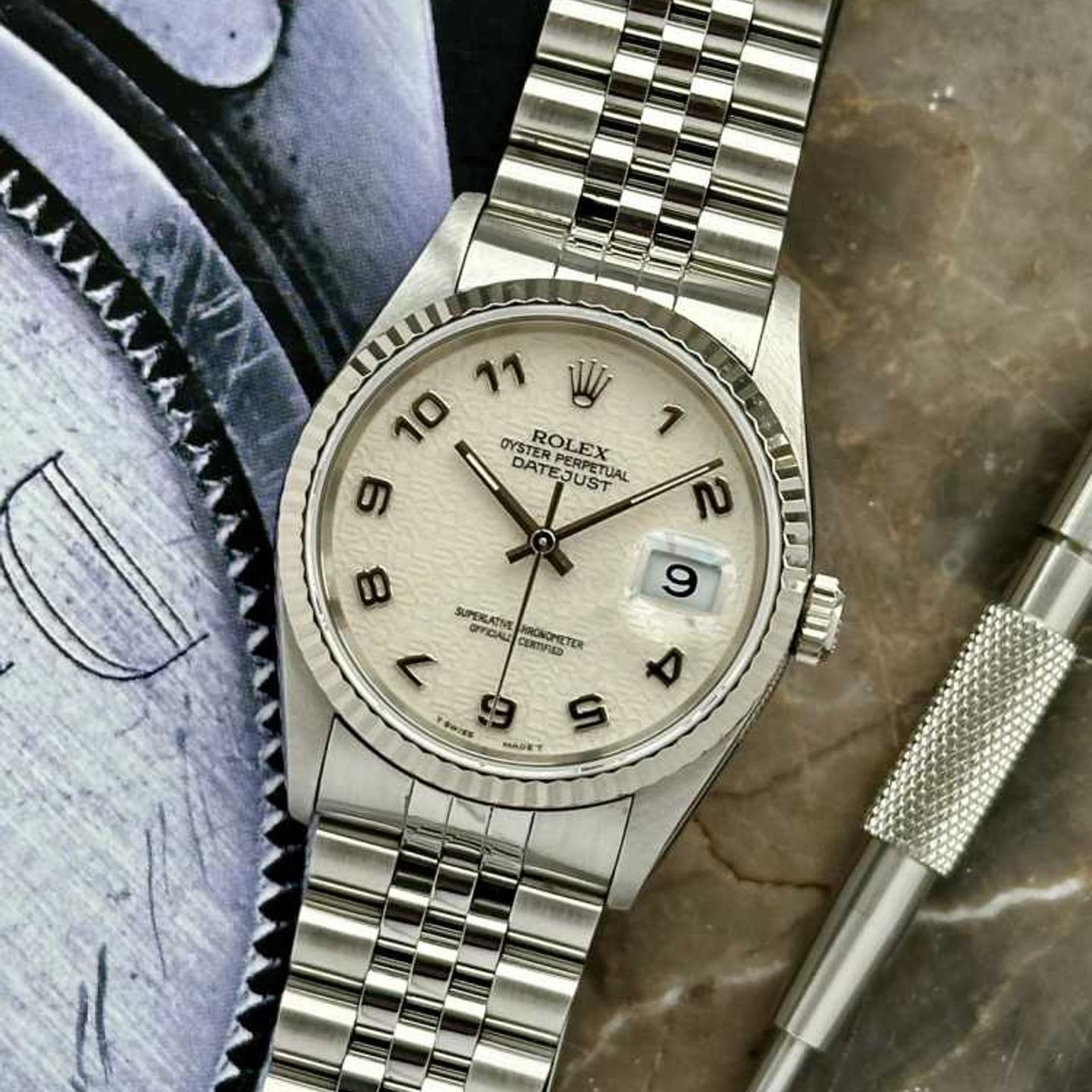 Rolex Datejust 36 16234 (1993) - White dial 36 mm Steel case (1/8)