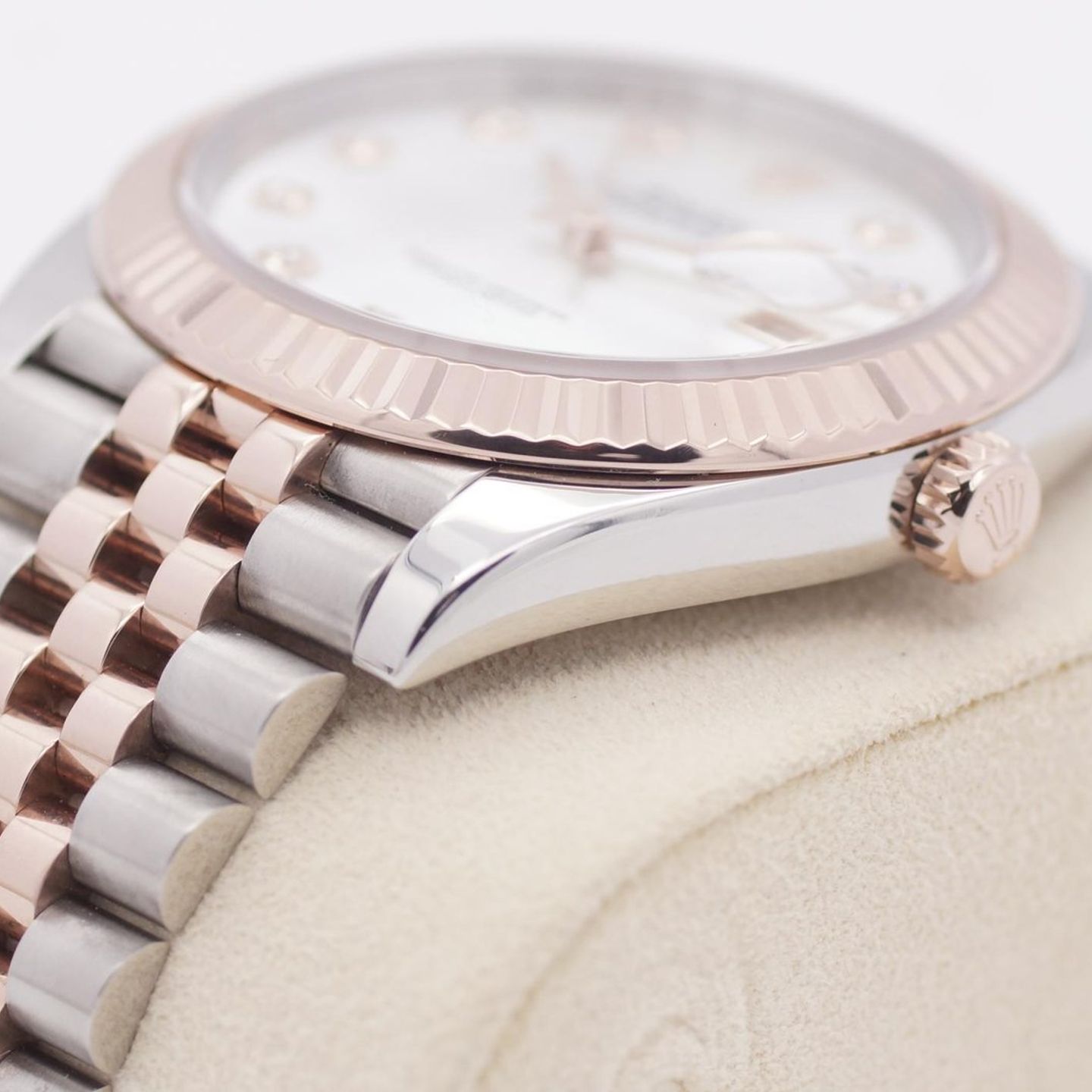 Rolex Datejust 41 126331 (2023) - Parelmoer wijzerplaat 41mm Goud/Staal (6/8)