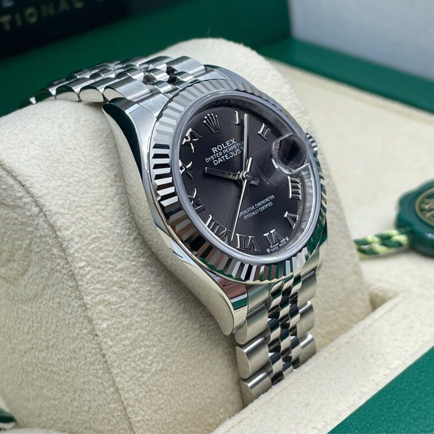 Rolex Lady-Datejust 279174 (2022) - Grey dial 28 mm Steel case (3/6)
