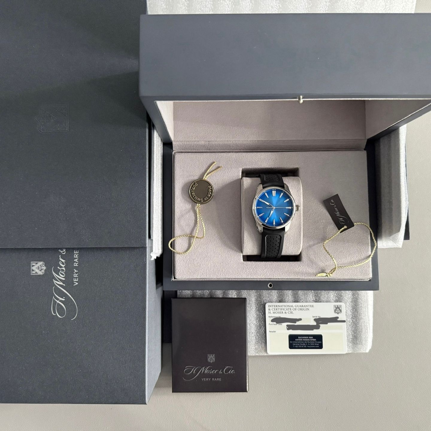 H. Moser & Cie. Pioneer 3200-1217 - (5/21)