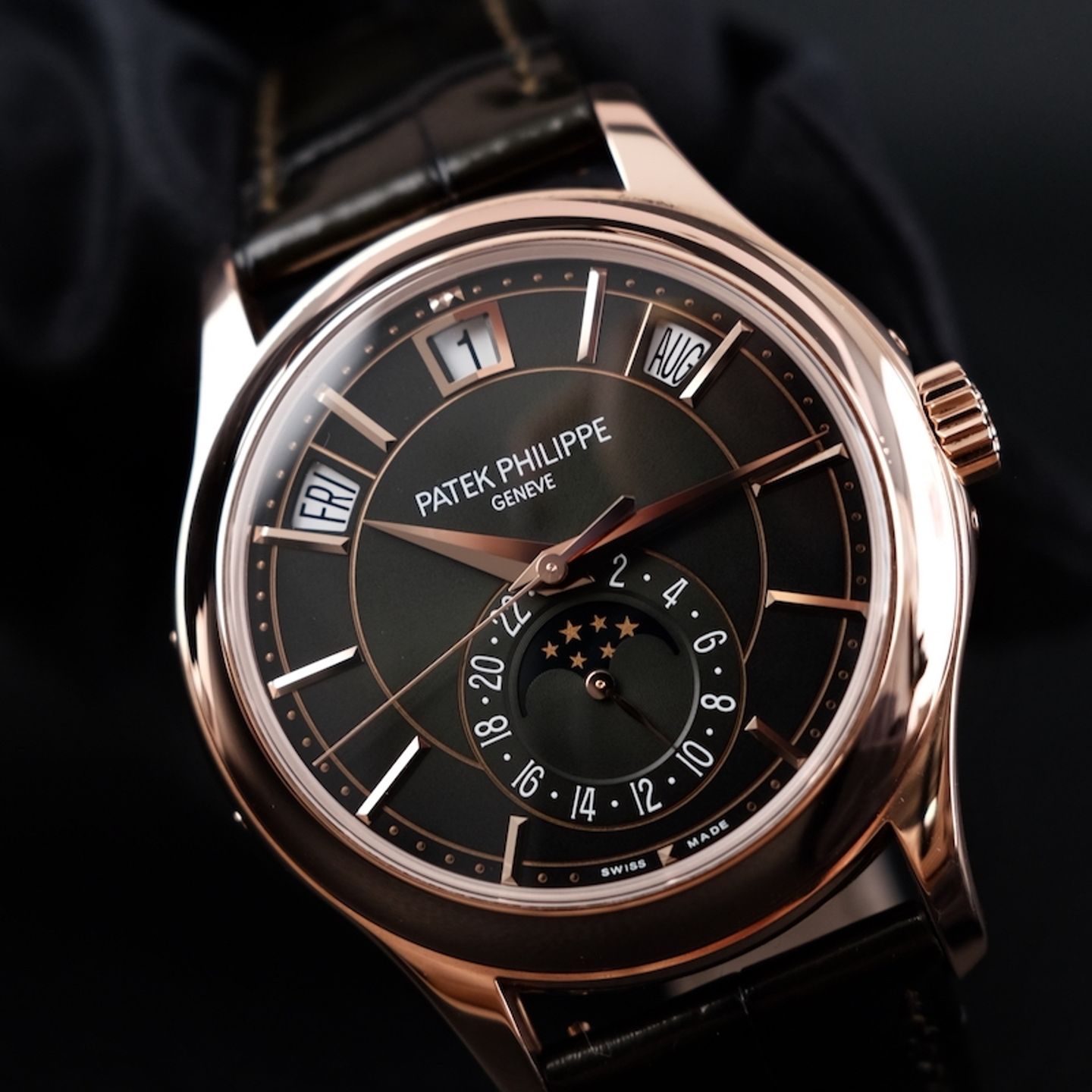 Patek Philippe Annual Calendar 5205R-011 (2025) - Green dial 40 mm Rose Gold case (6/8)