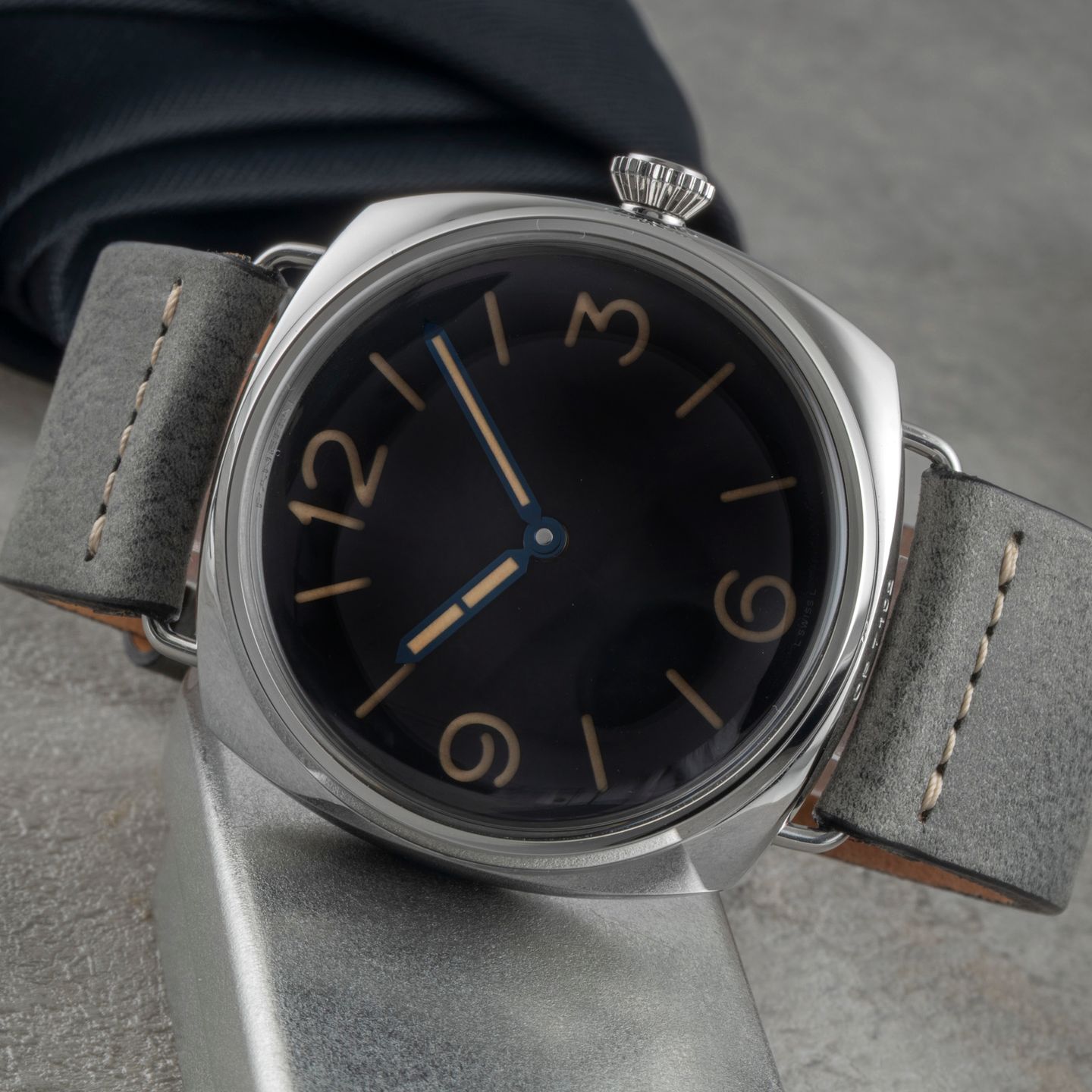 Panerai Special Editions PAM00721 (Unknown (random serial)) - Black dial 47 mm Steel case (2/8)