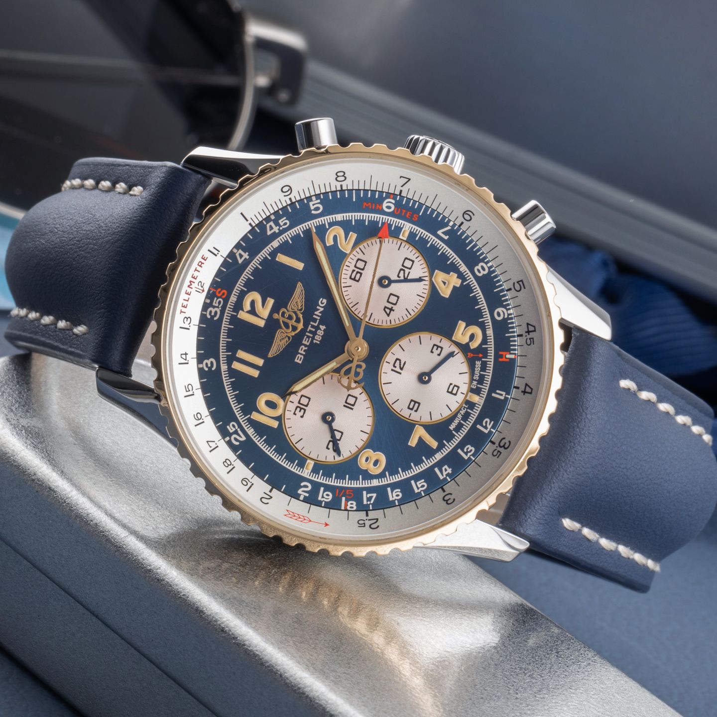 Breitling Navitimer D30022 (Onbekend (willekeurig serienummer)) - 38mm Staal (2/8)