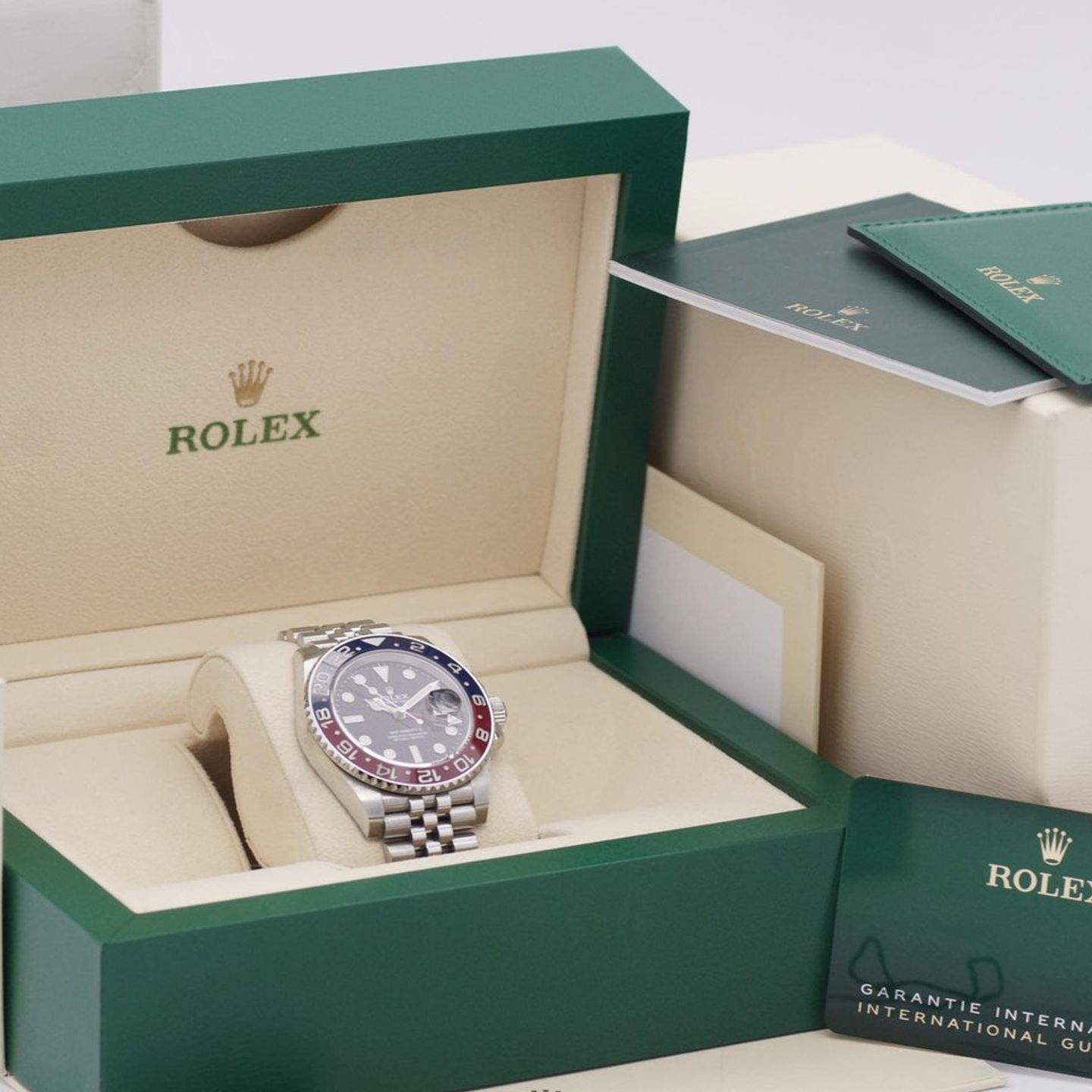 Rolex GMT-Master II 126710BLRO - (2/8)